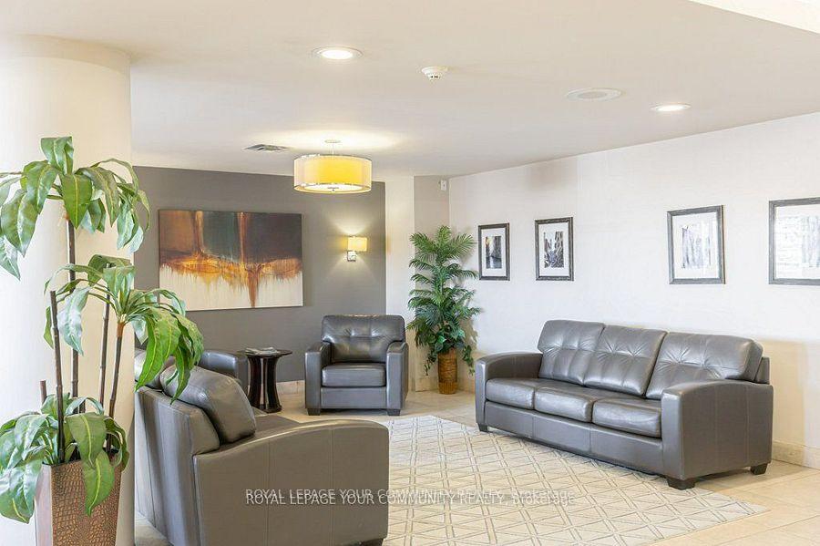 2 Bedrooms Condo at 2500 Rutherford, Vaughan For sale