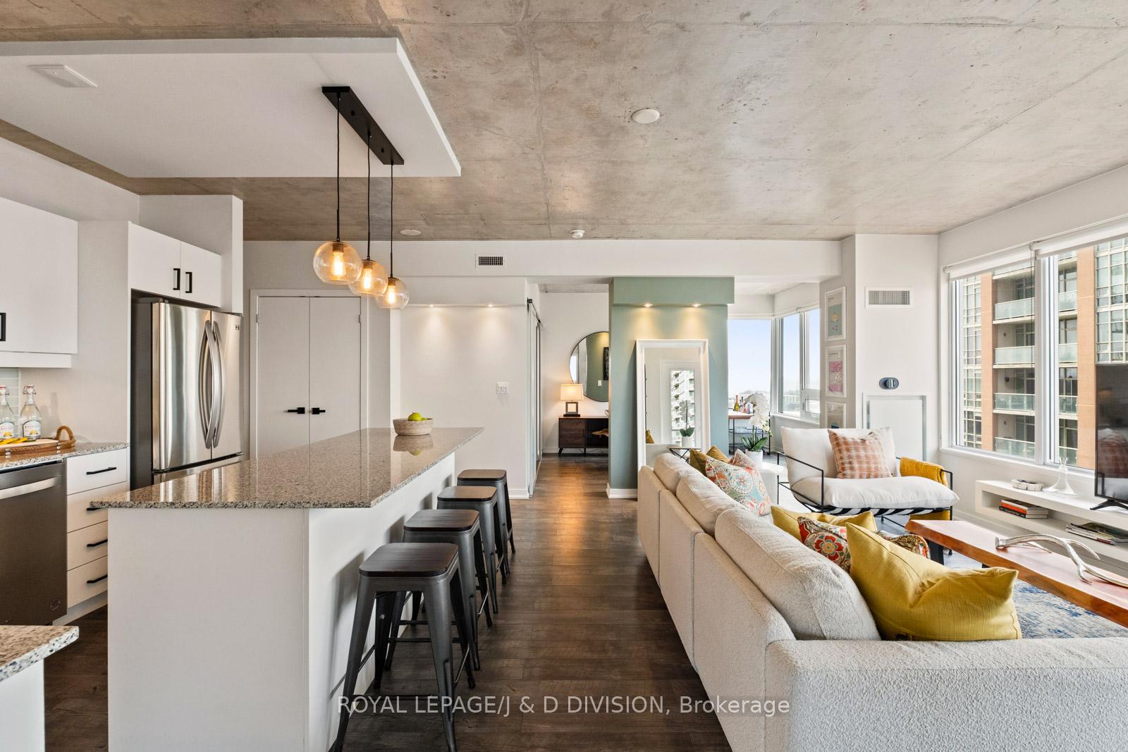 3 Bedrooms Condo at 59 East Liberty,  Toronto For sale