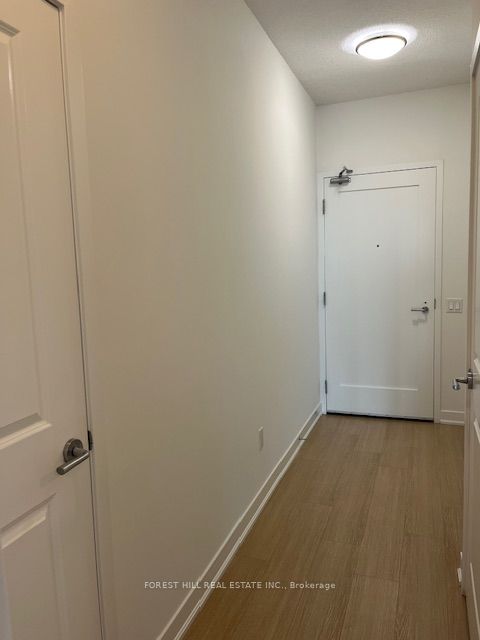 320 Tweedsmuir Avenue, #1501