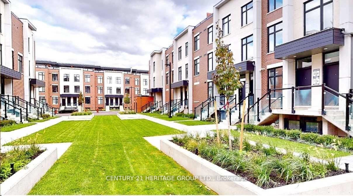 3 Bedrooms Condo at 9590 Islington, Vaughan For sale