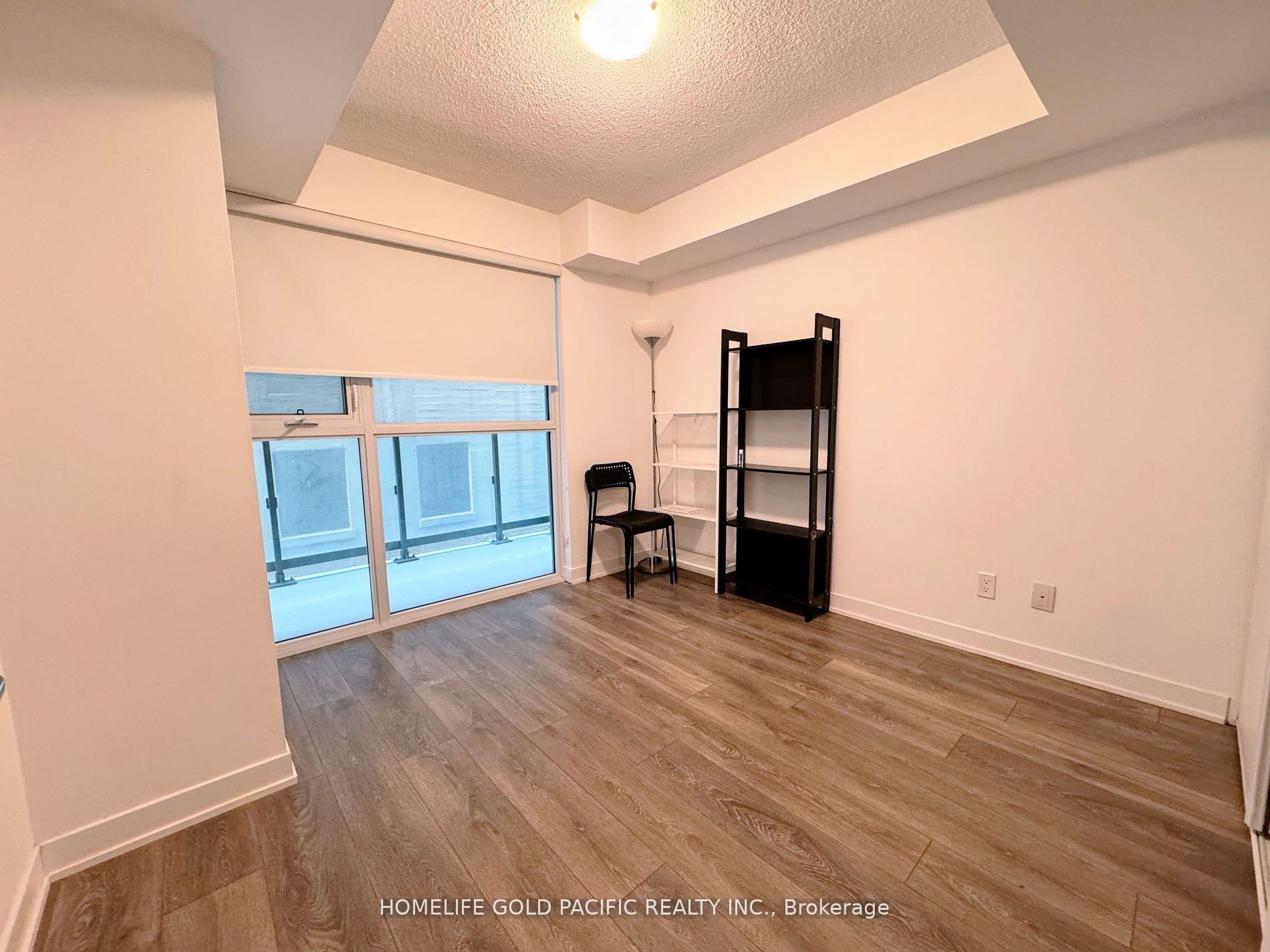 2 Bedrooms Condo at 87 Peter, Toronto For sale