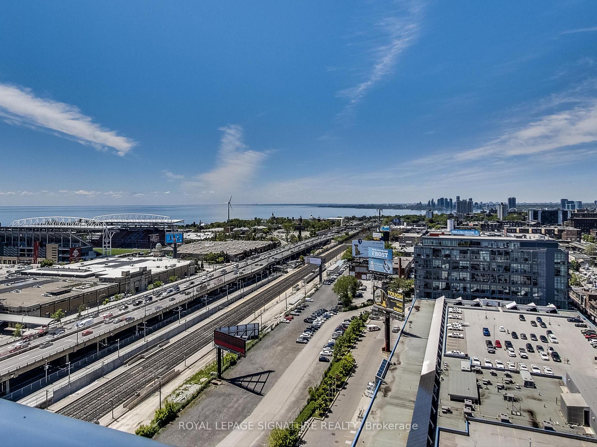 3 Bedrooms Condo at 85 East Liberty, Toronto For sale