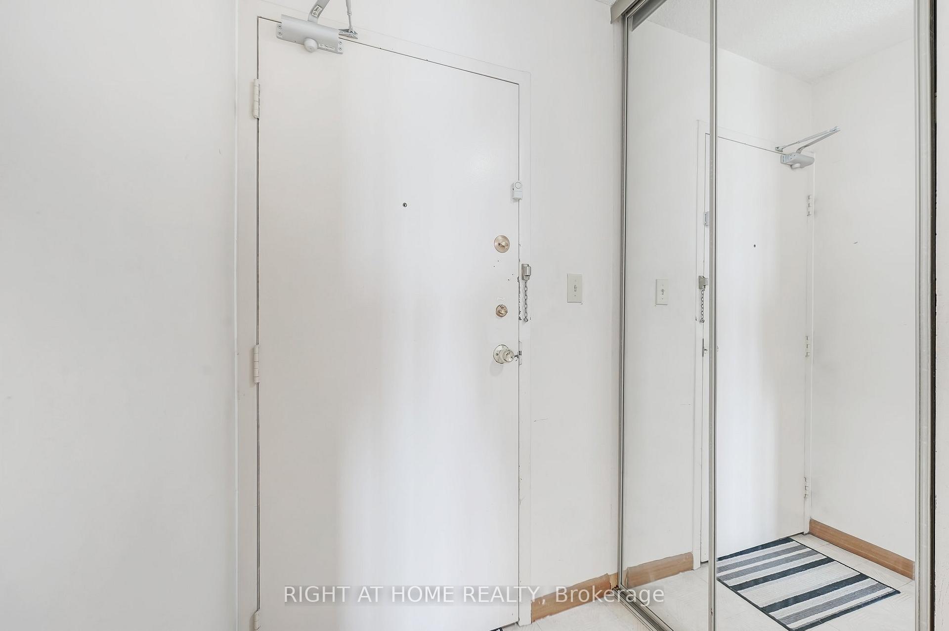 2 Bedrooms Condo at 1250 Bridletowne, Toronto For sale