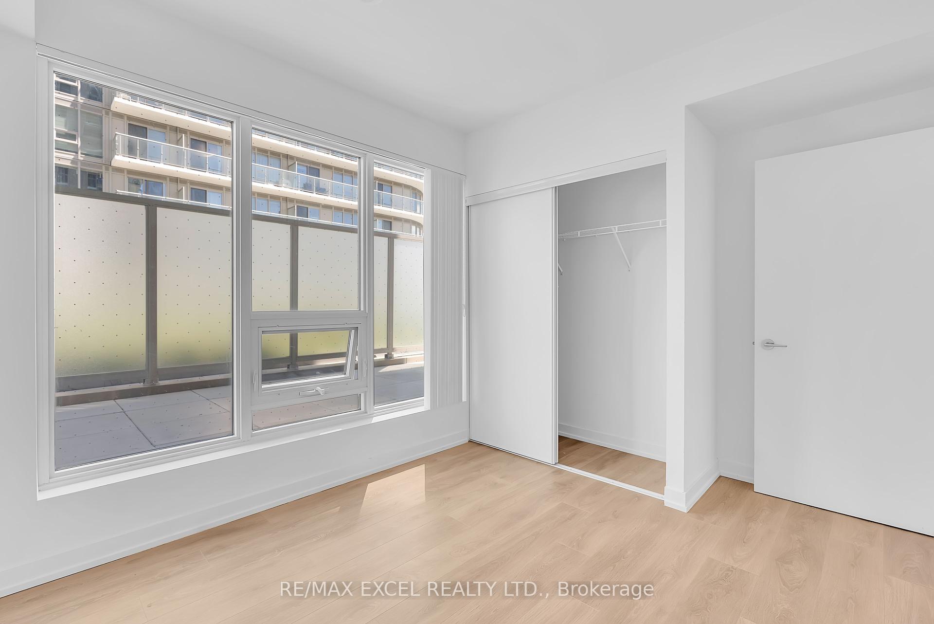 2 Bedrooms Condo at 2031 Kennedy, Toronto For sale