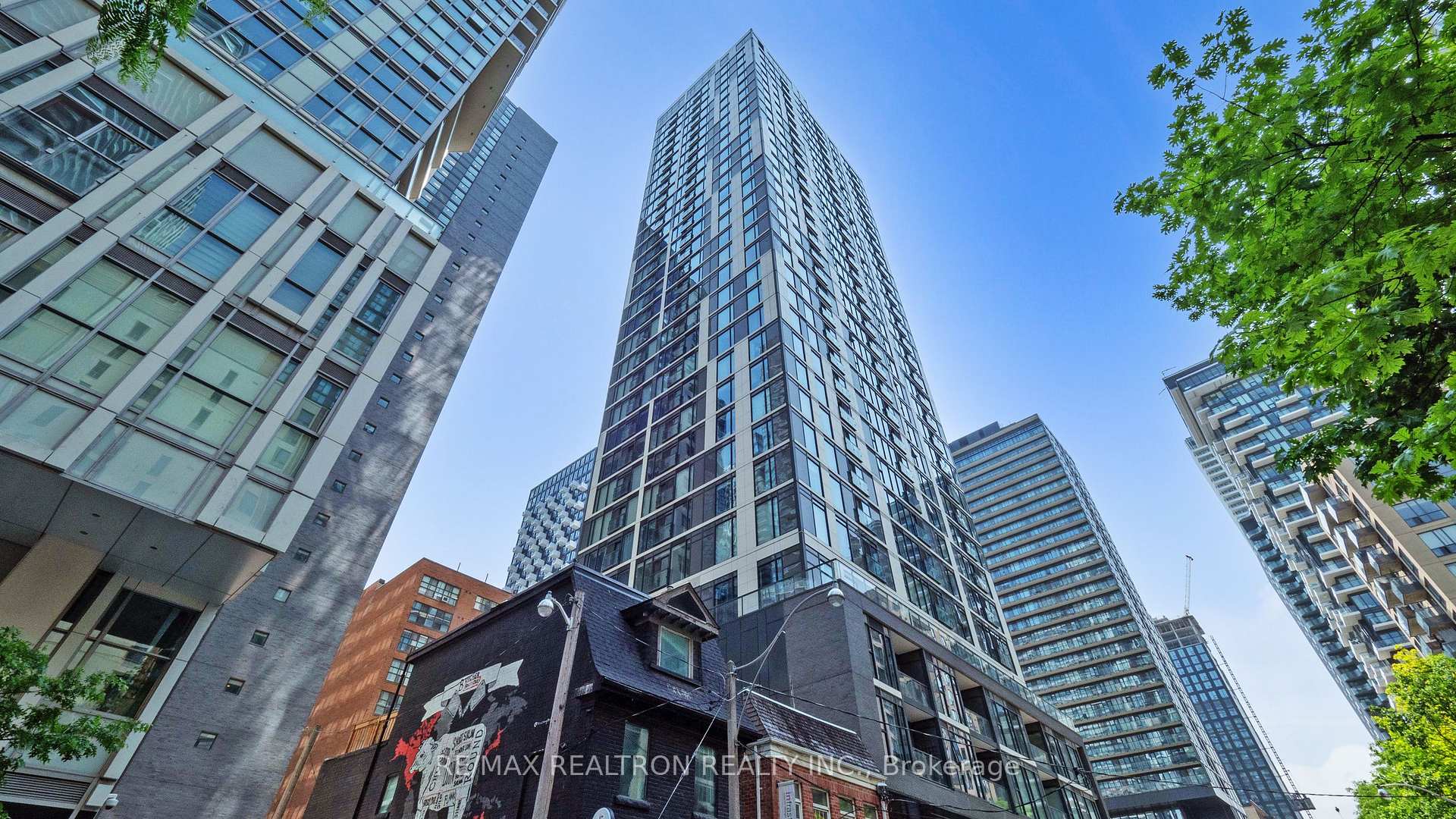 2 Bedrooms Condo at 65 Mutual, Toronto For sale