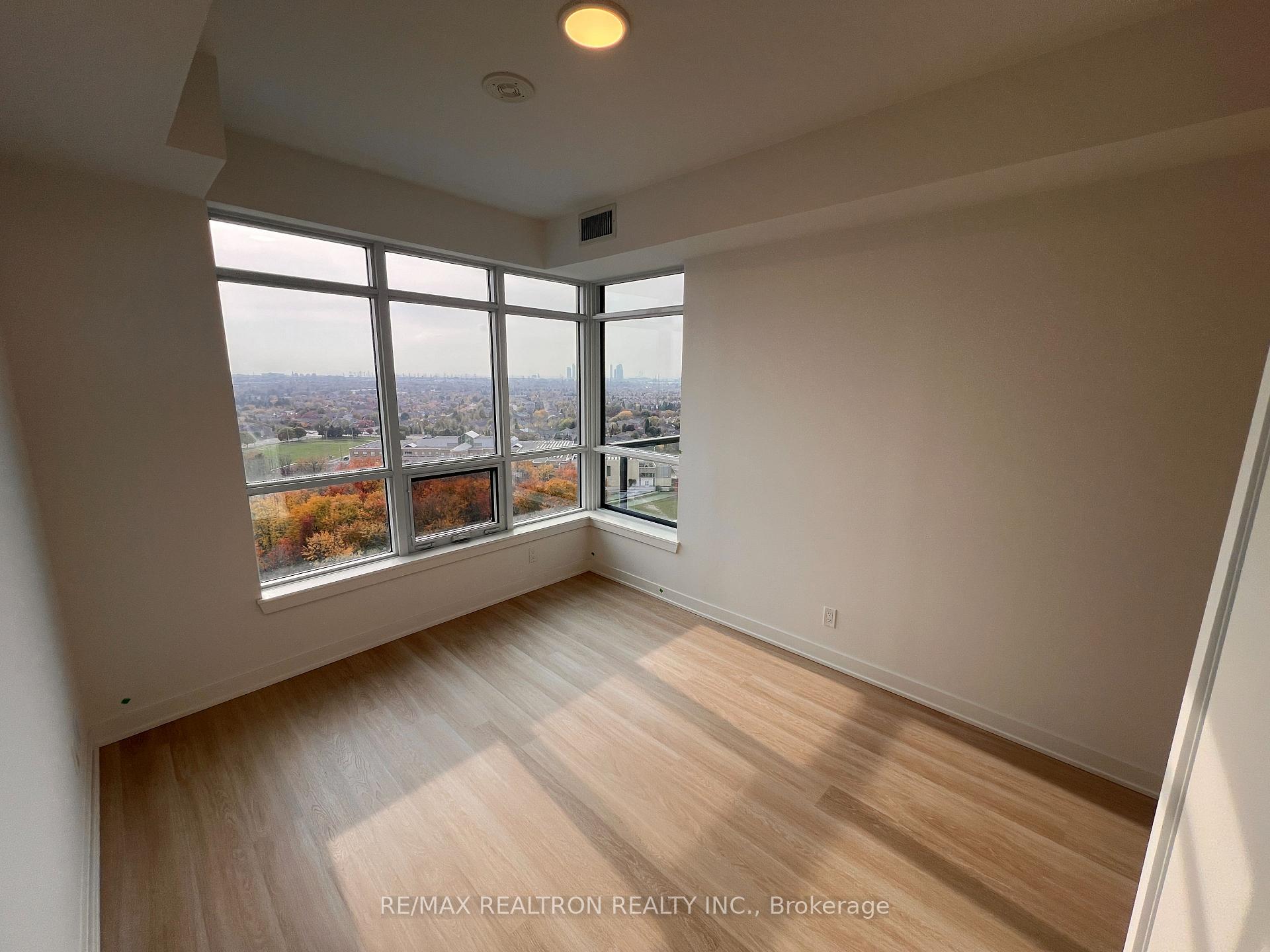 2 Bedrooms Co-op at 30 Upper Mall,  Vaughan For sale