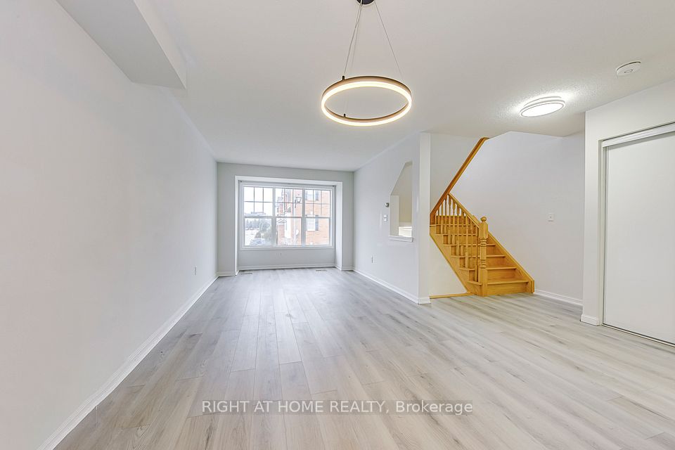 2872 Garnethill