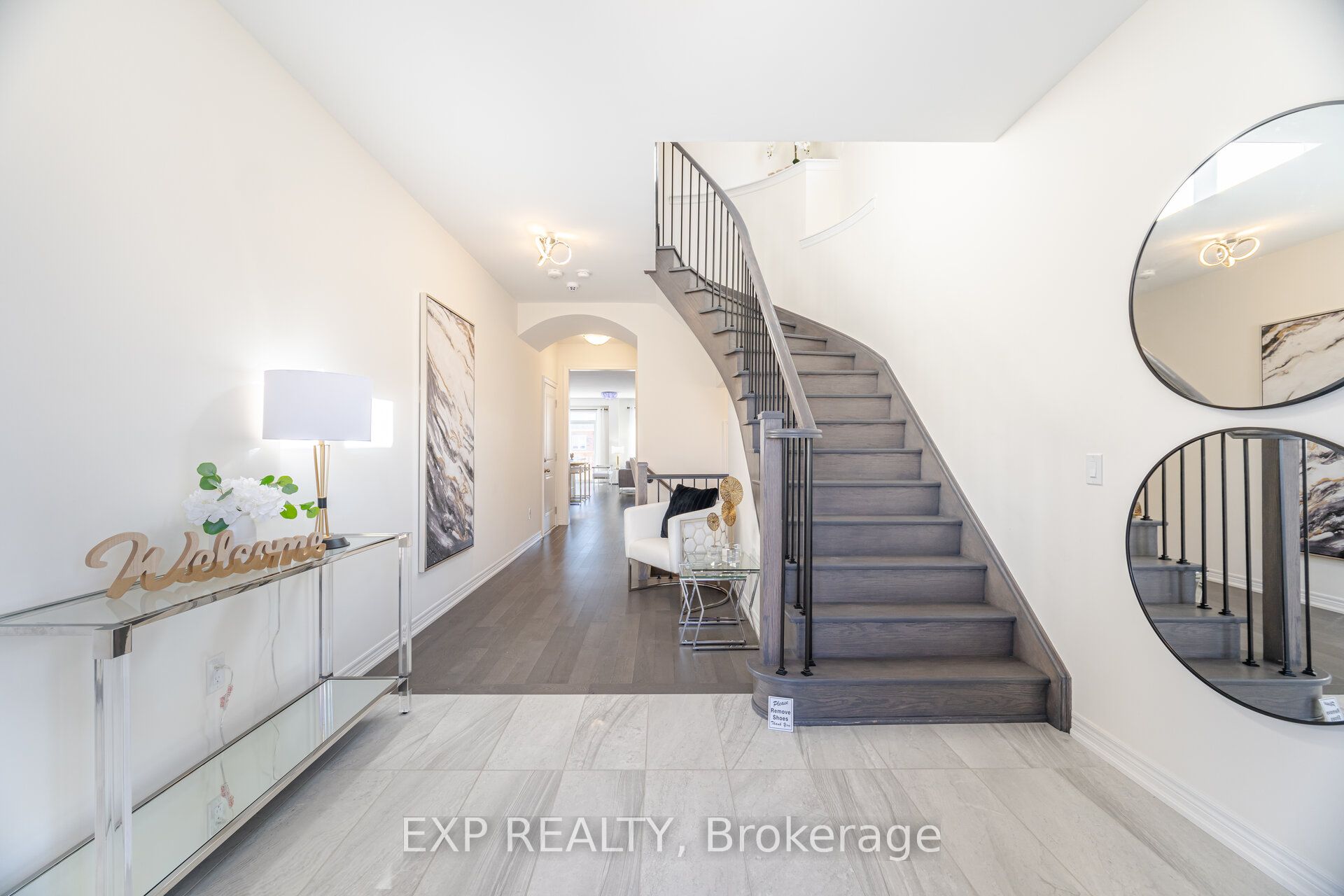 32 Richard Boyd Drive, East Gwillimbury, ON L9N 0S6