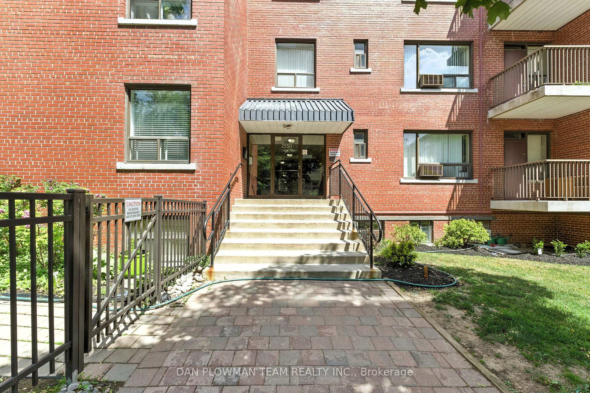 1 Bedroom Co-op at 2550 Bathurst, Toronto For sale