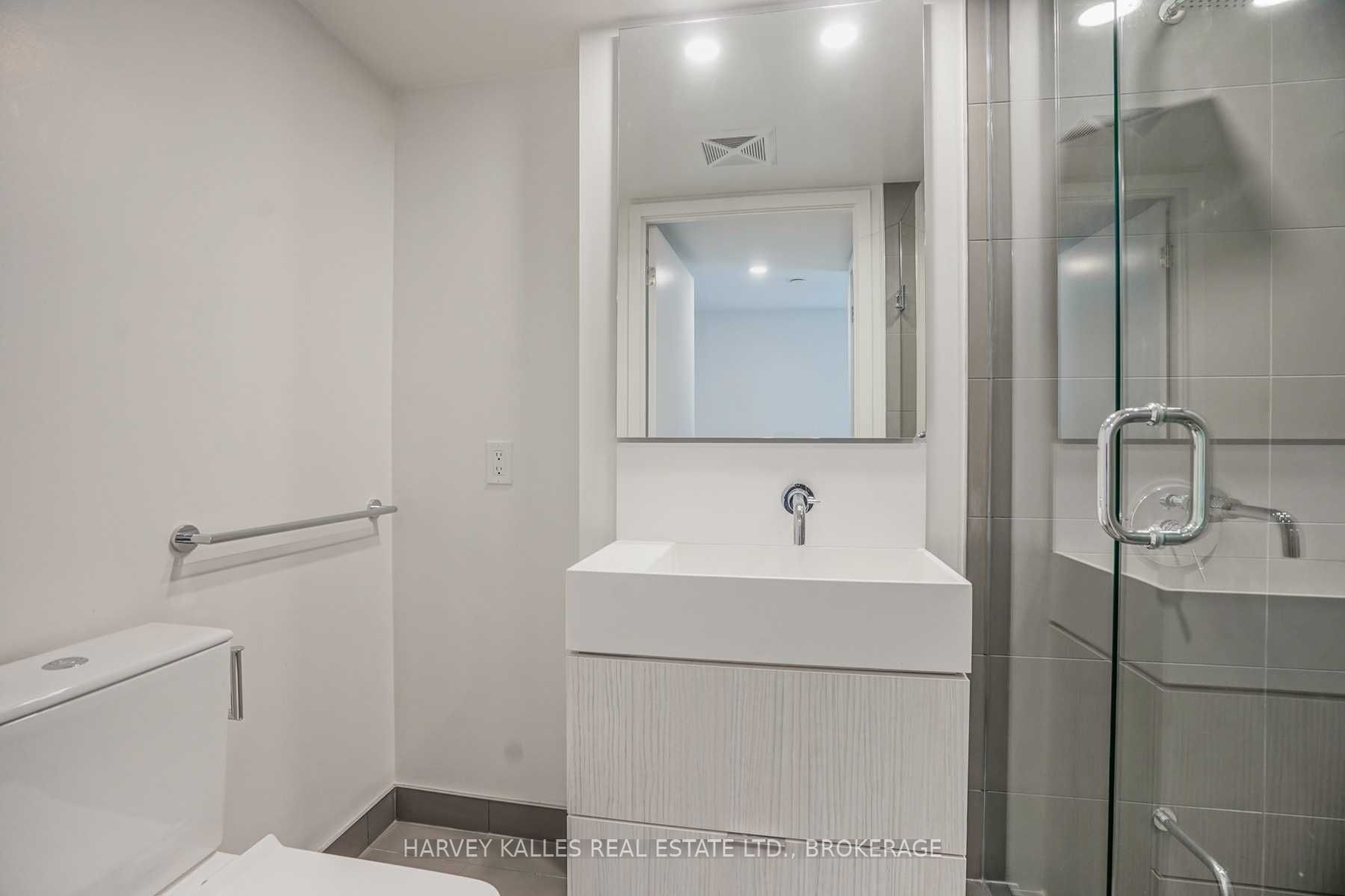 8 Hillsdale Avenue 829