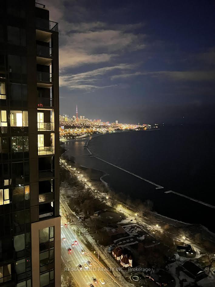 3 Bedrooms Condo at 1928 Lakeshore, Toronto For sale