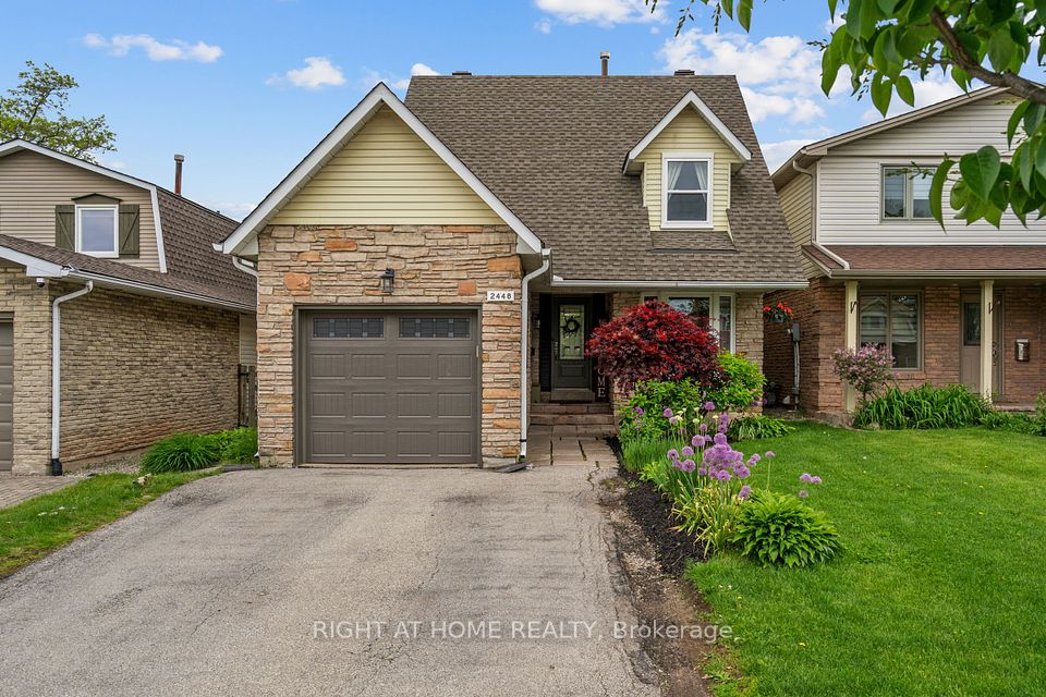 2448 Malcolm Crescent