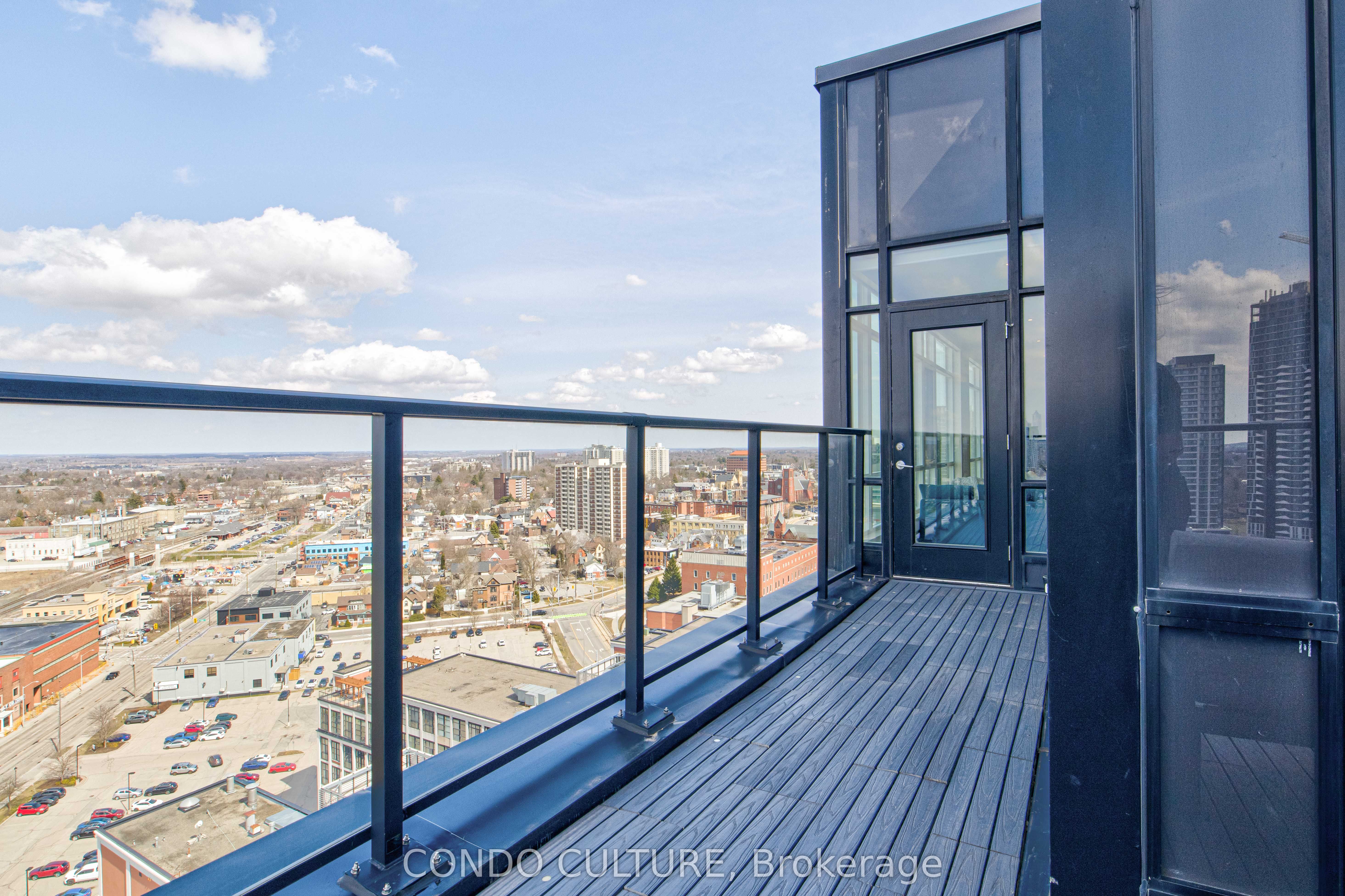 1 Victoria Street S, #1902