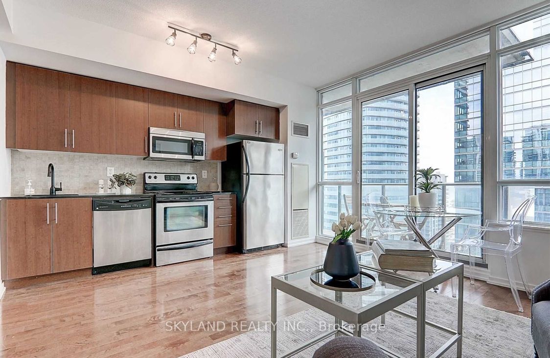 65 Bremner Boulevard, #3004