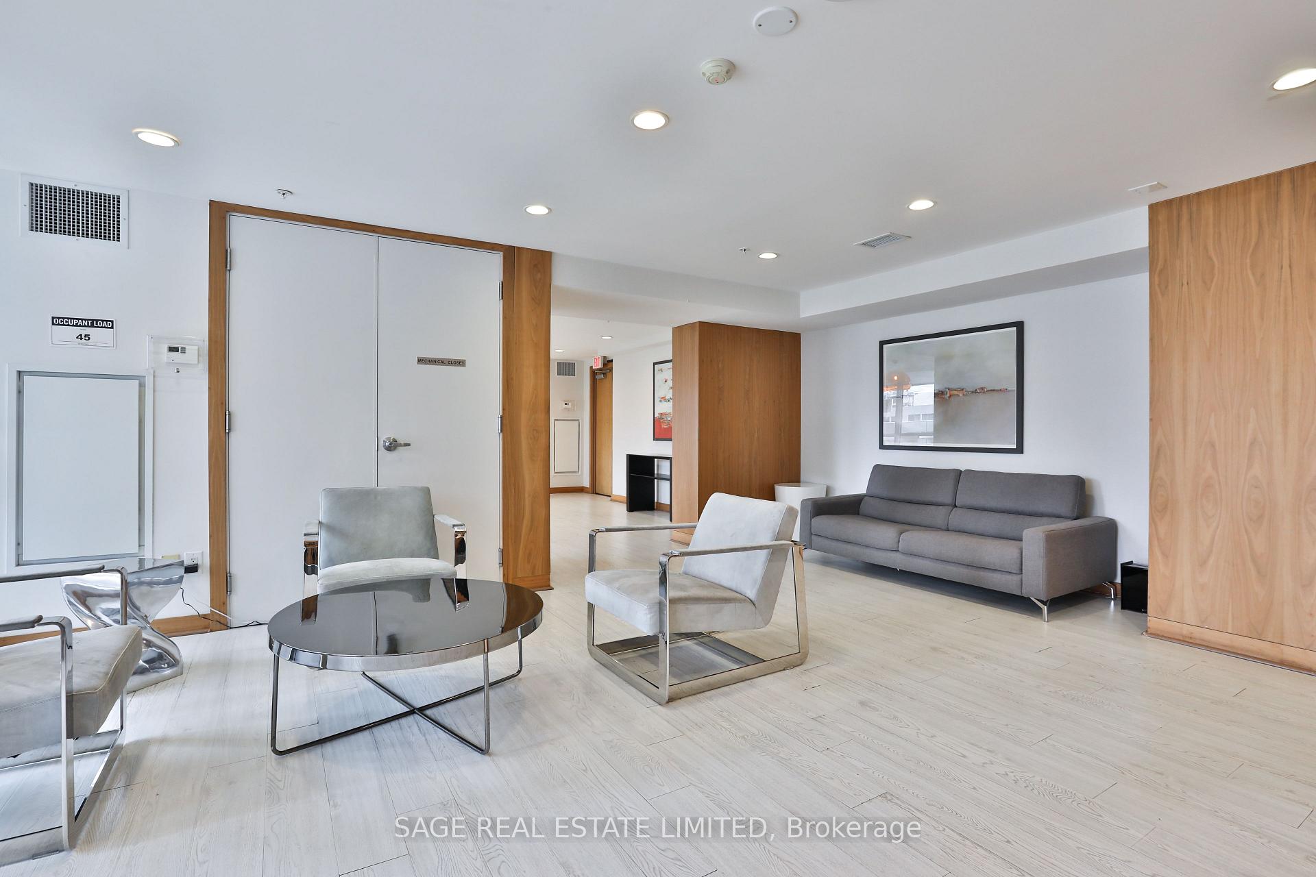 1 Bedroom Condo at 295 Adelaide,  Toronto For sale