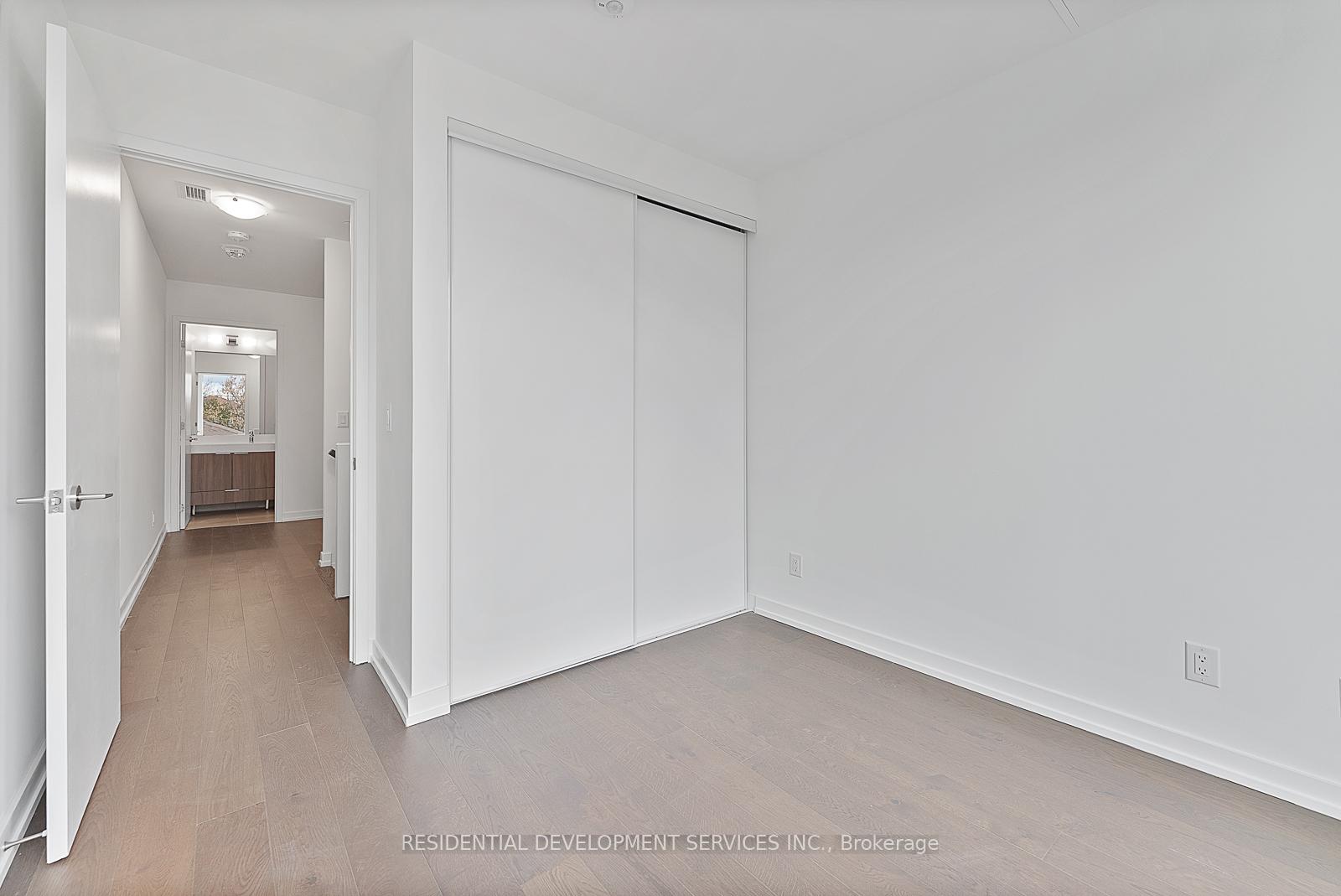 3 Bedrooms Condo at 15 Maryport Ave,  Toronto For sale