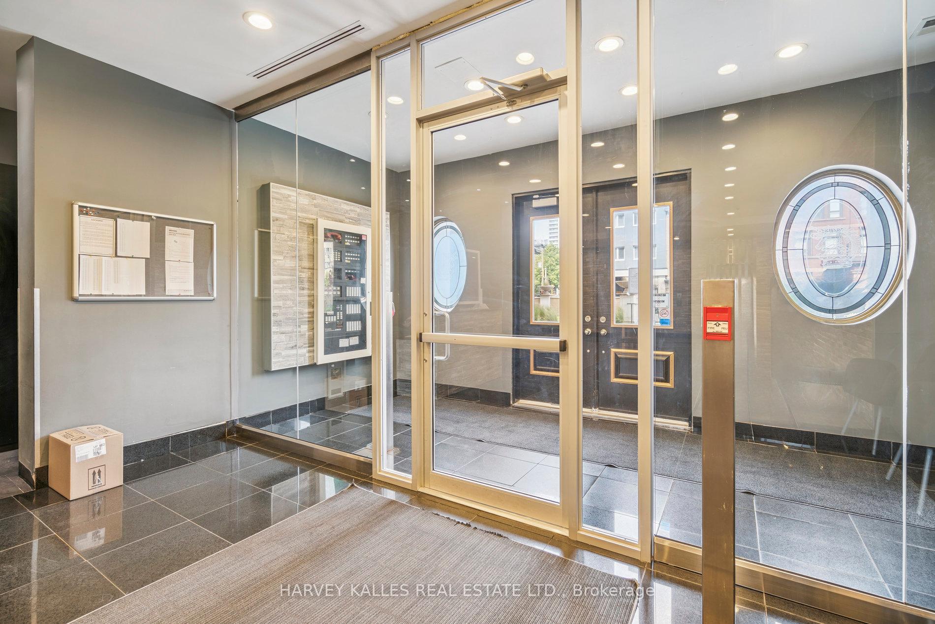 135 James Street S 414