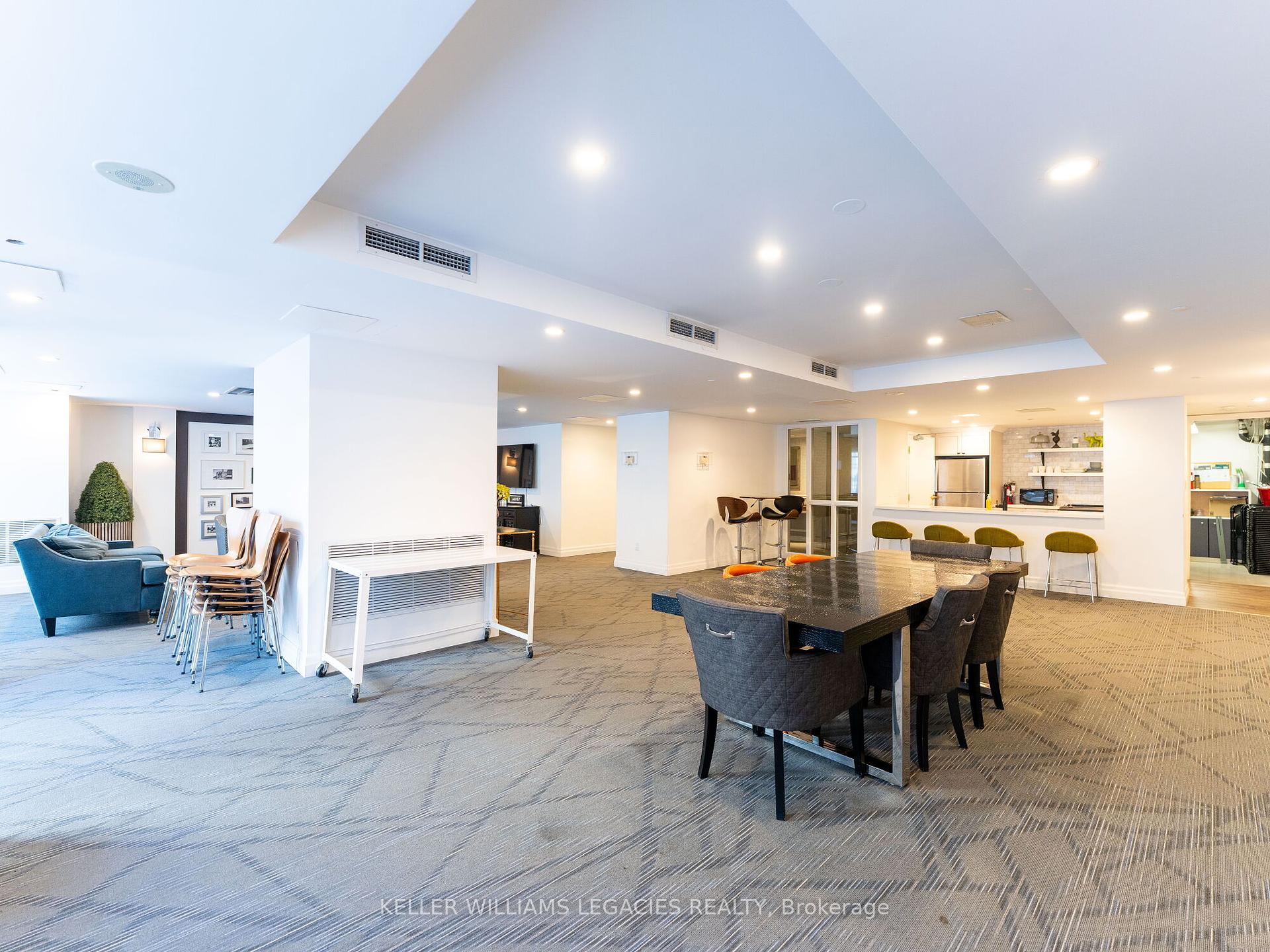 1 Bedroom Condo at 39 Jarvis, Toronto For sale