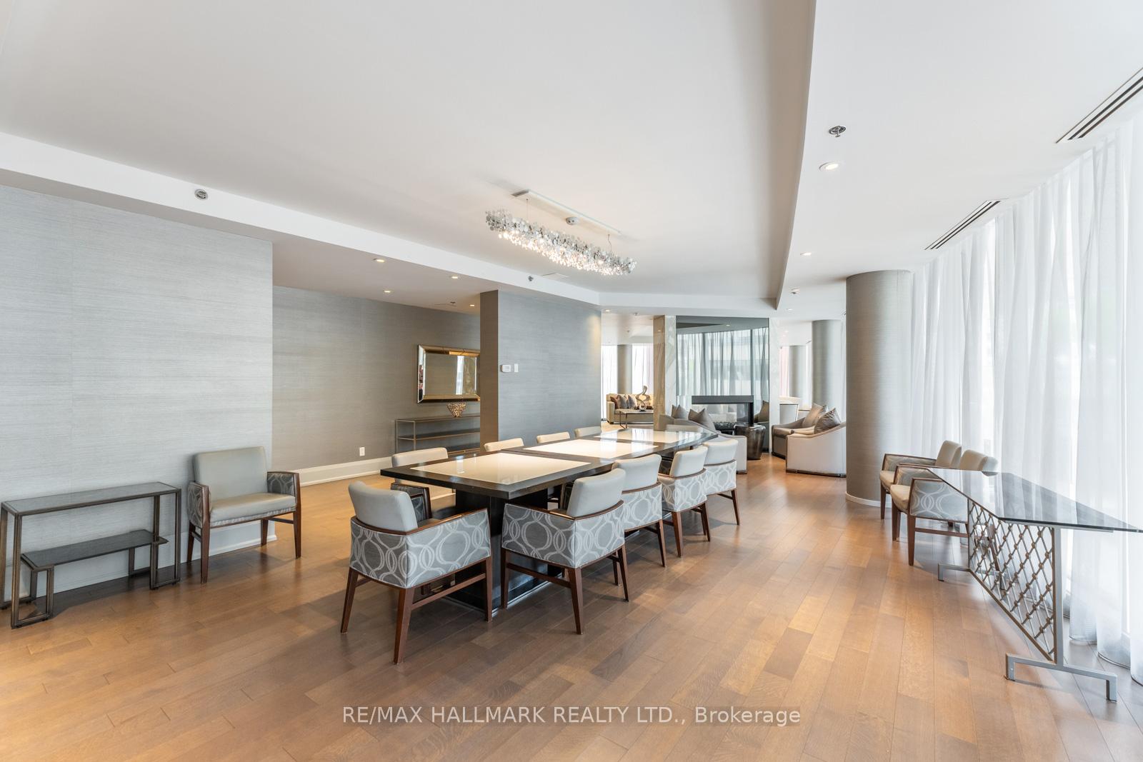 1 Bedroom Condo at 88 Davenport, Toronto For sale