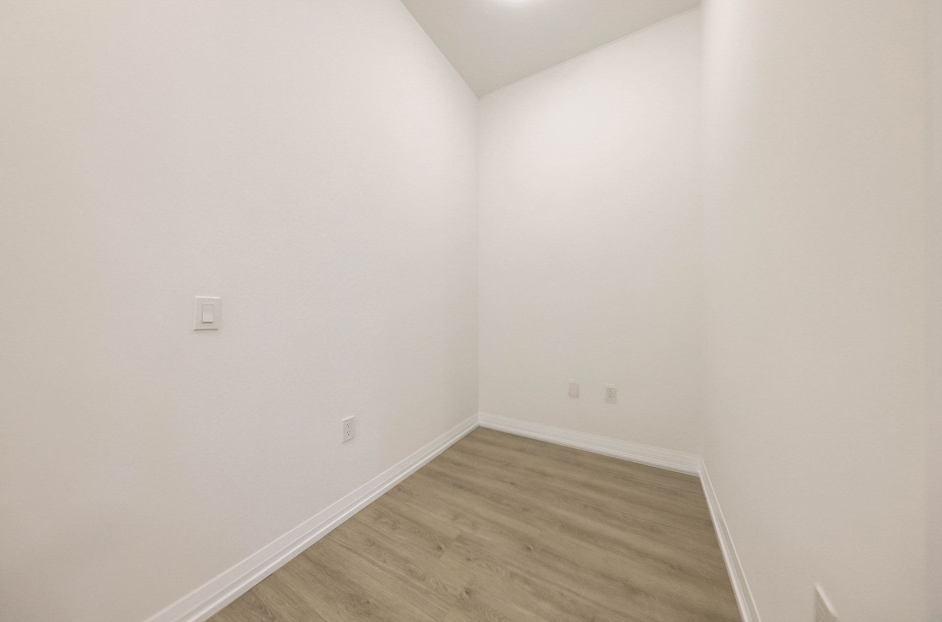 50 Dunfield Avenue 316
