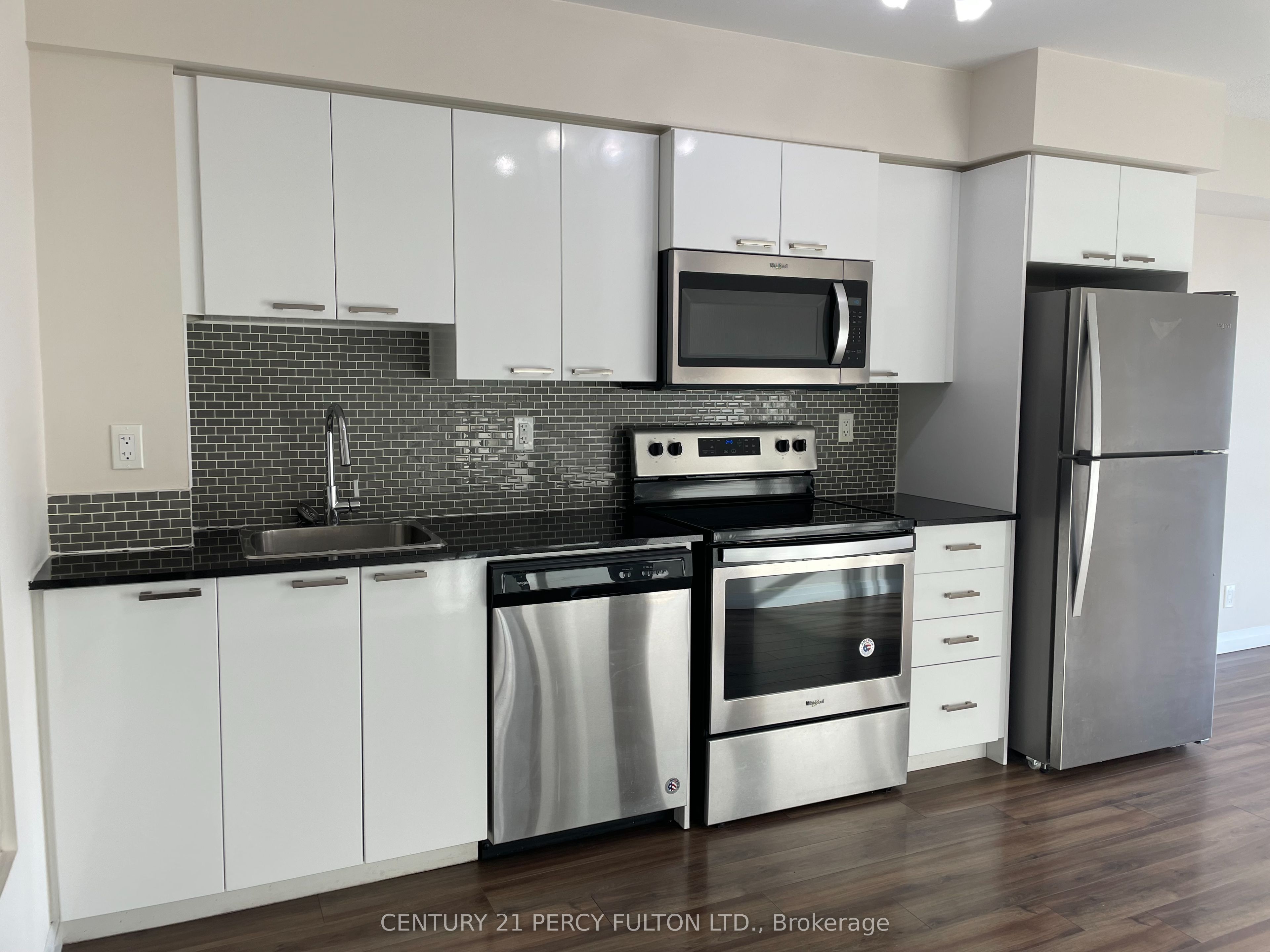 2150 Lawrence Avenue E, #606