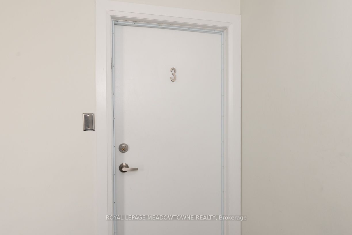 33 Broadview Avenue, #3