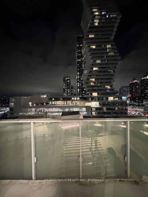 2 Bedrooms Condo at 3883 Quartz,  Mississauga For sale