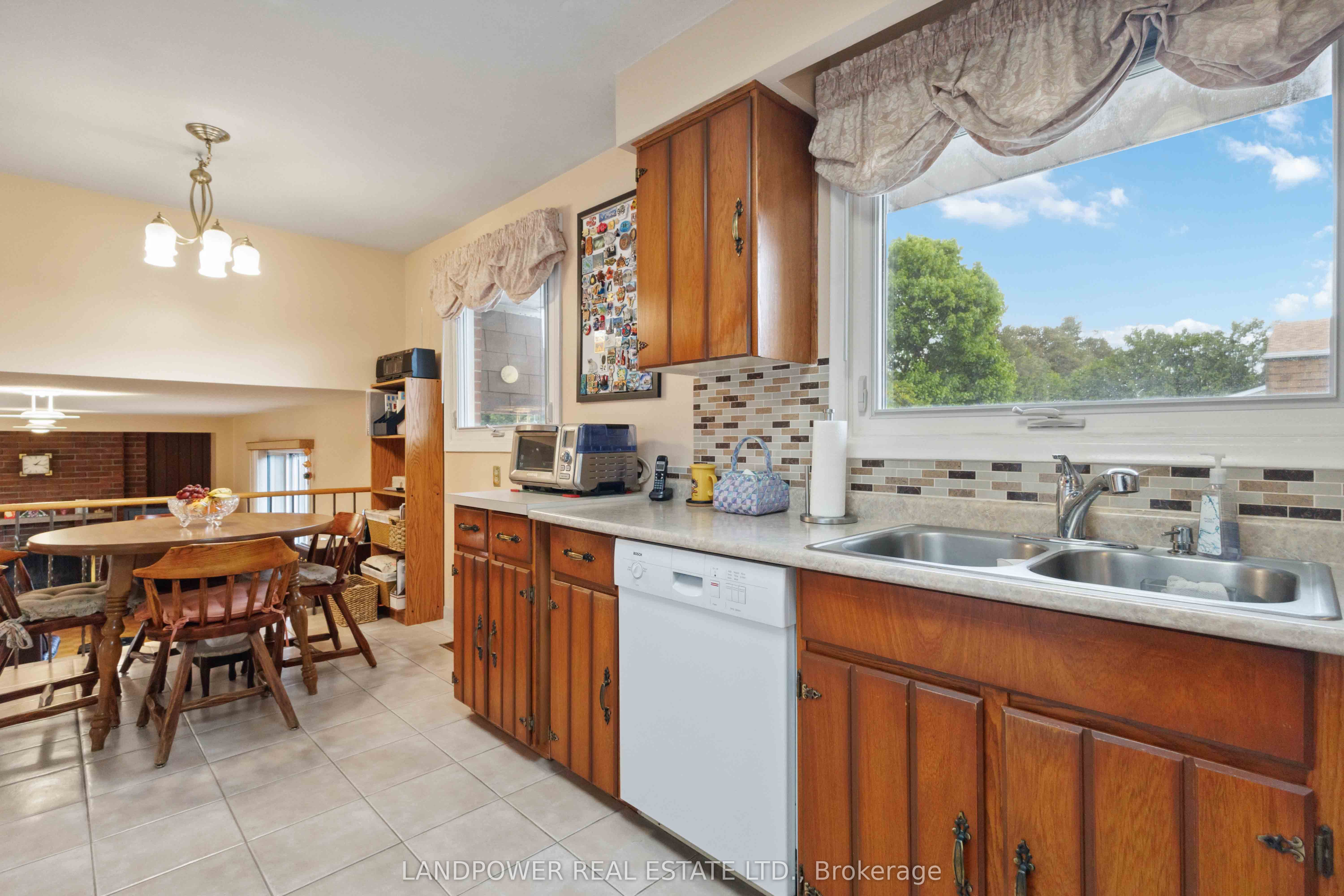 851 Huntingwood Drive