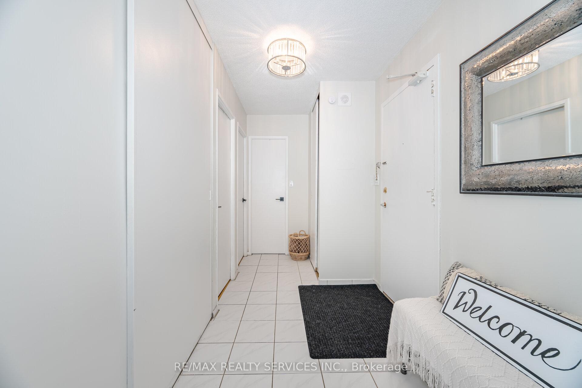 2 Bedrooms Condo at 420 Mill,  Toronto For sale