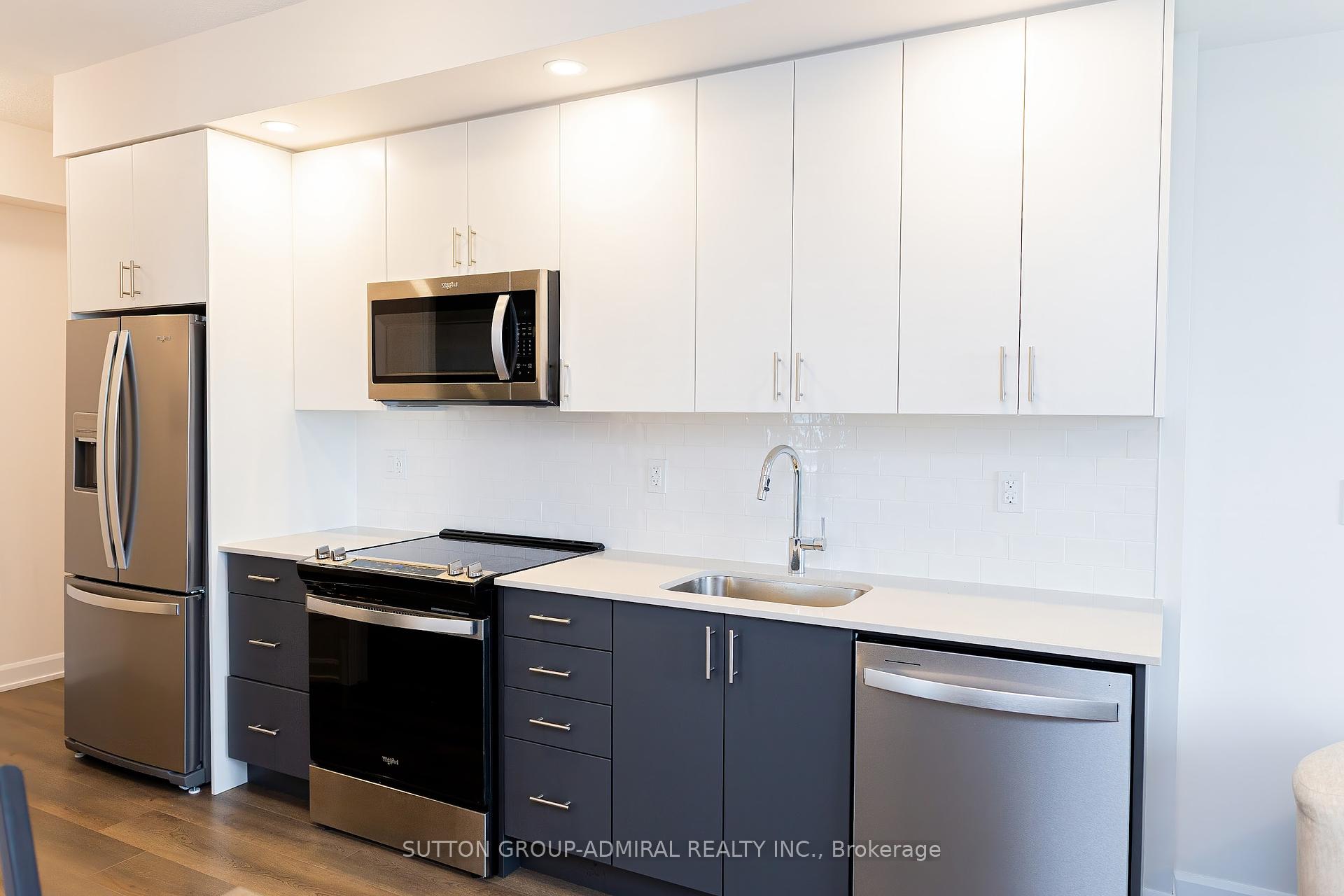 2 Bedrooms Condo at 3220 William Colston, Oakville For sale