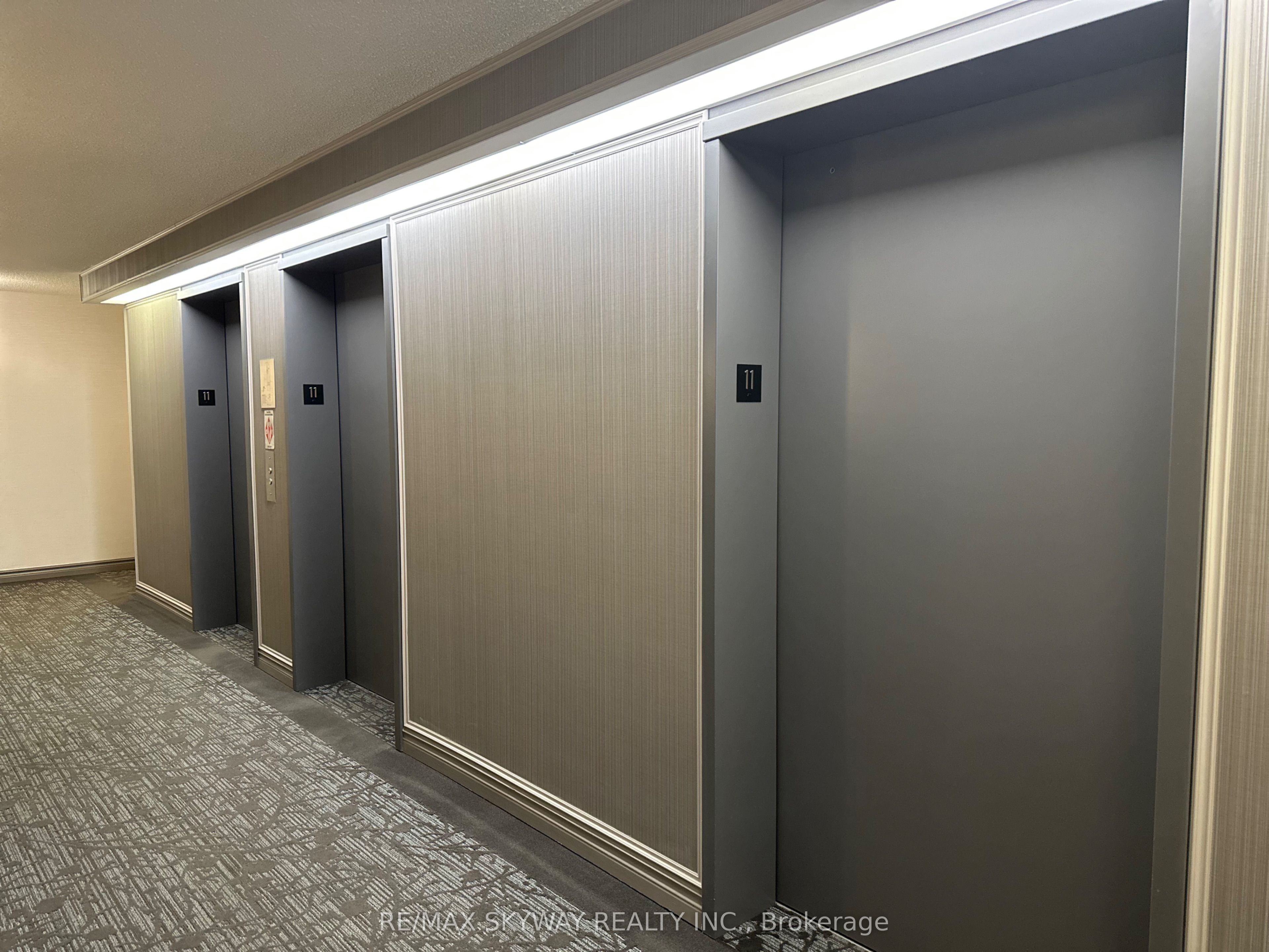 75 King Street E, #1104
