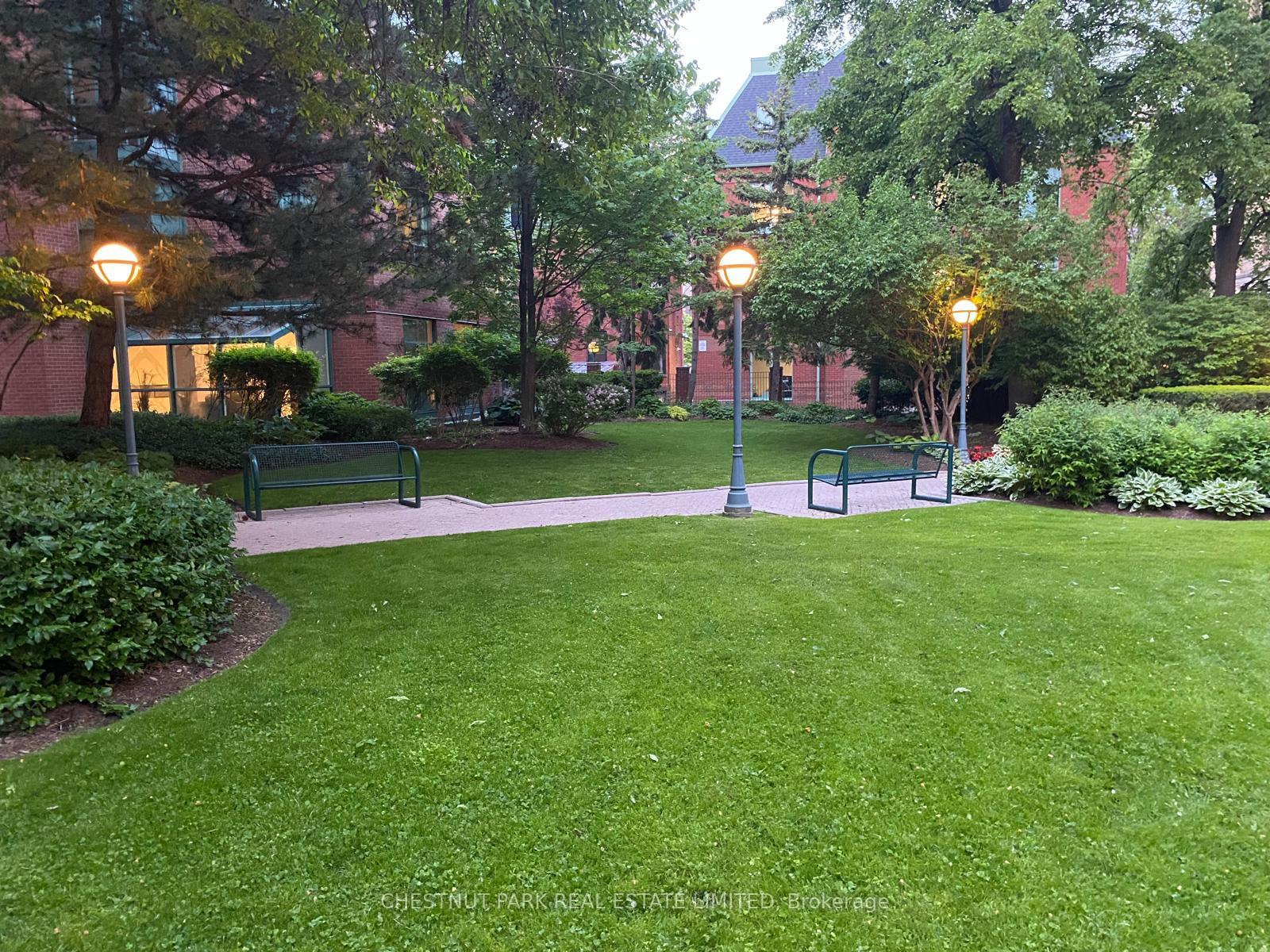 3 Bedrooms Condo at 95 Prince Arthur, Toronto For sale