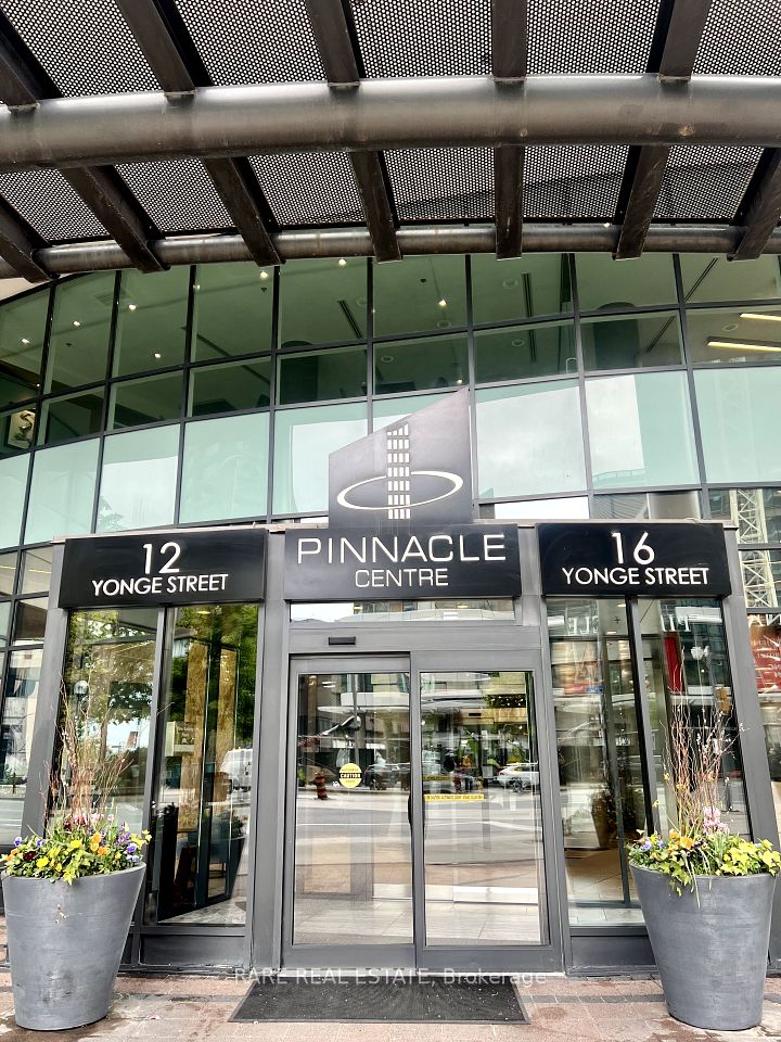 12 Yonge