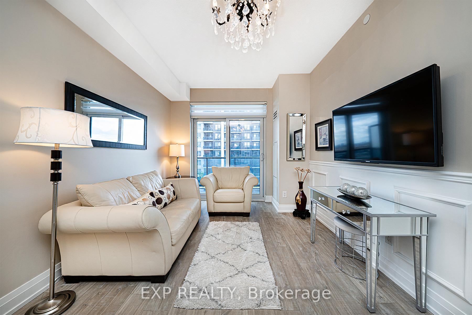 2 Bedrooms Condo at 3600 Highway 7, Vaughan For sale