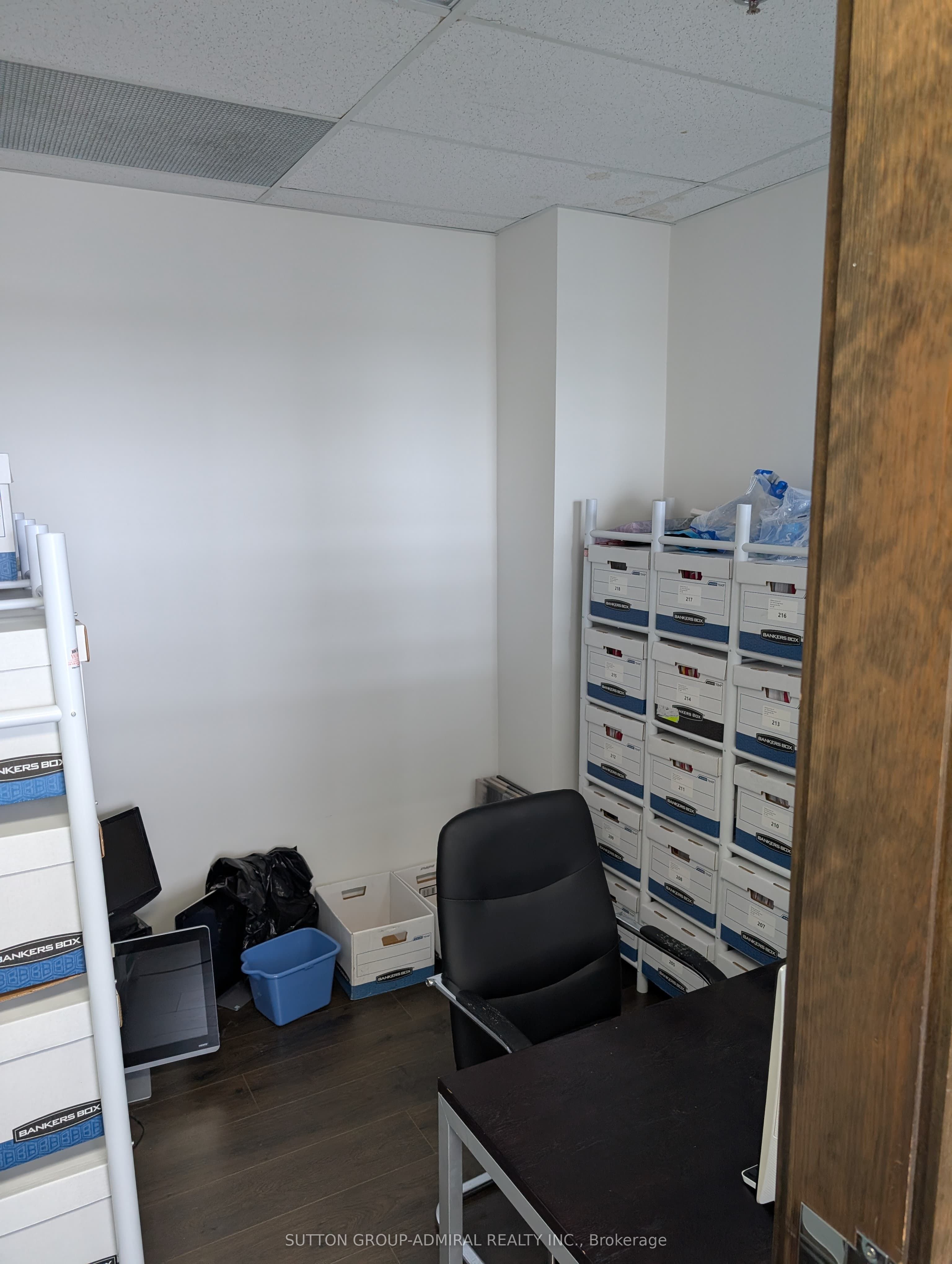 10376 Yonge Street, #301