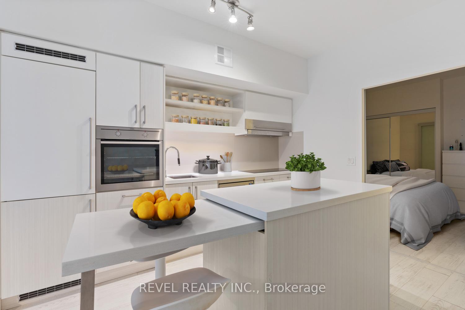 1 Bedroom Condo at 39 Sherbourne, Toronto For sale