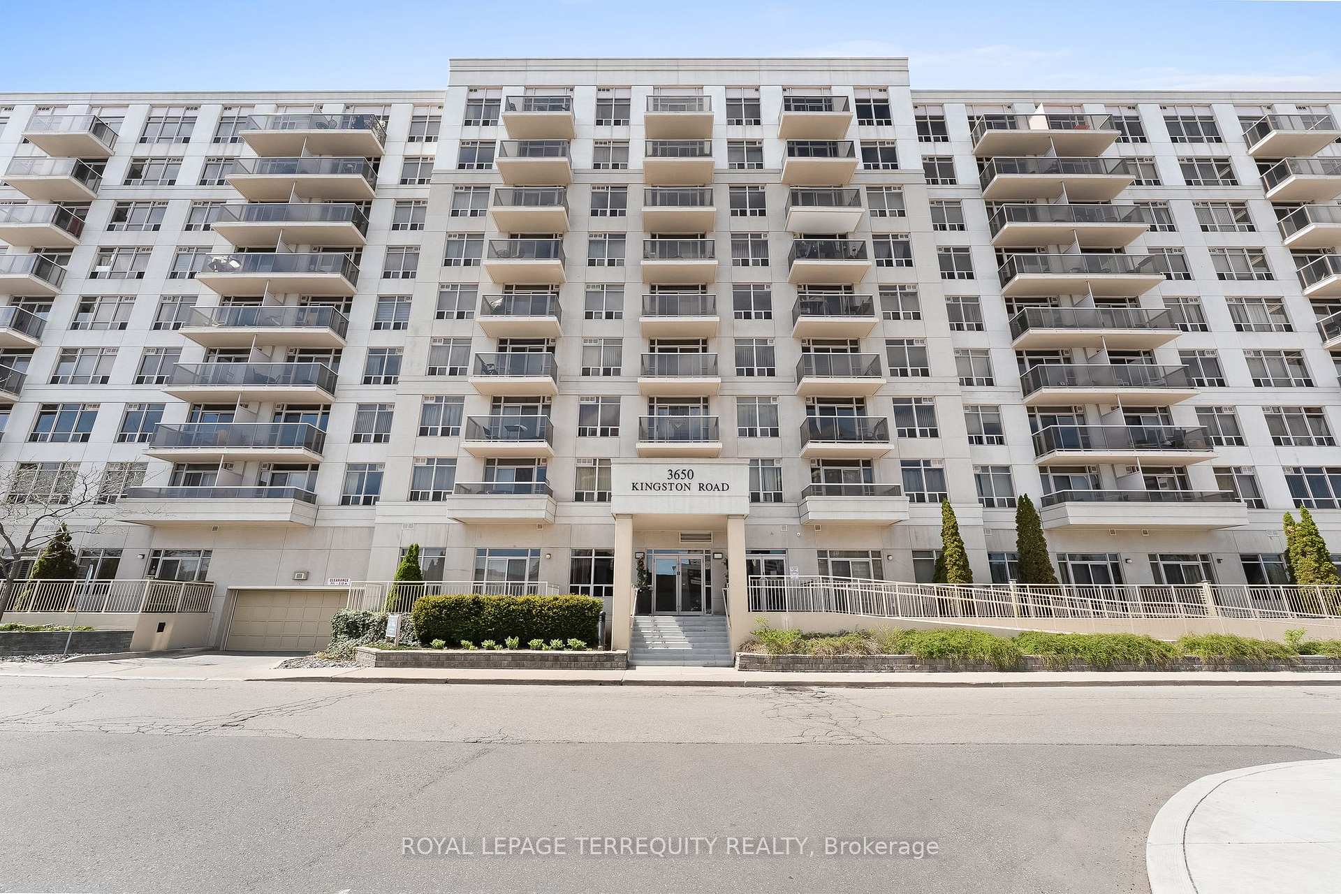 3 Bedrooms Condo at 3650 Kingston RD, Toronto For sale
