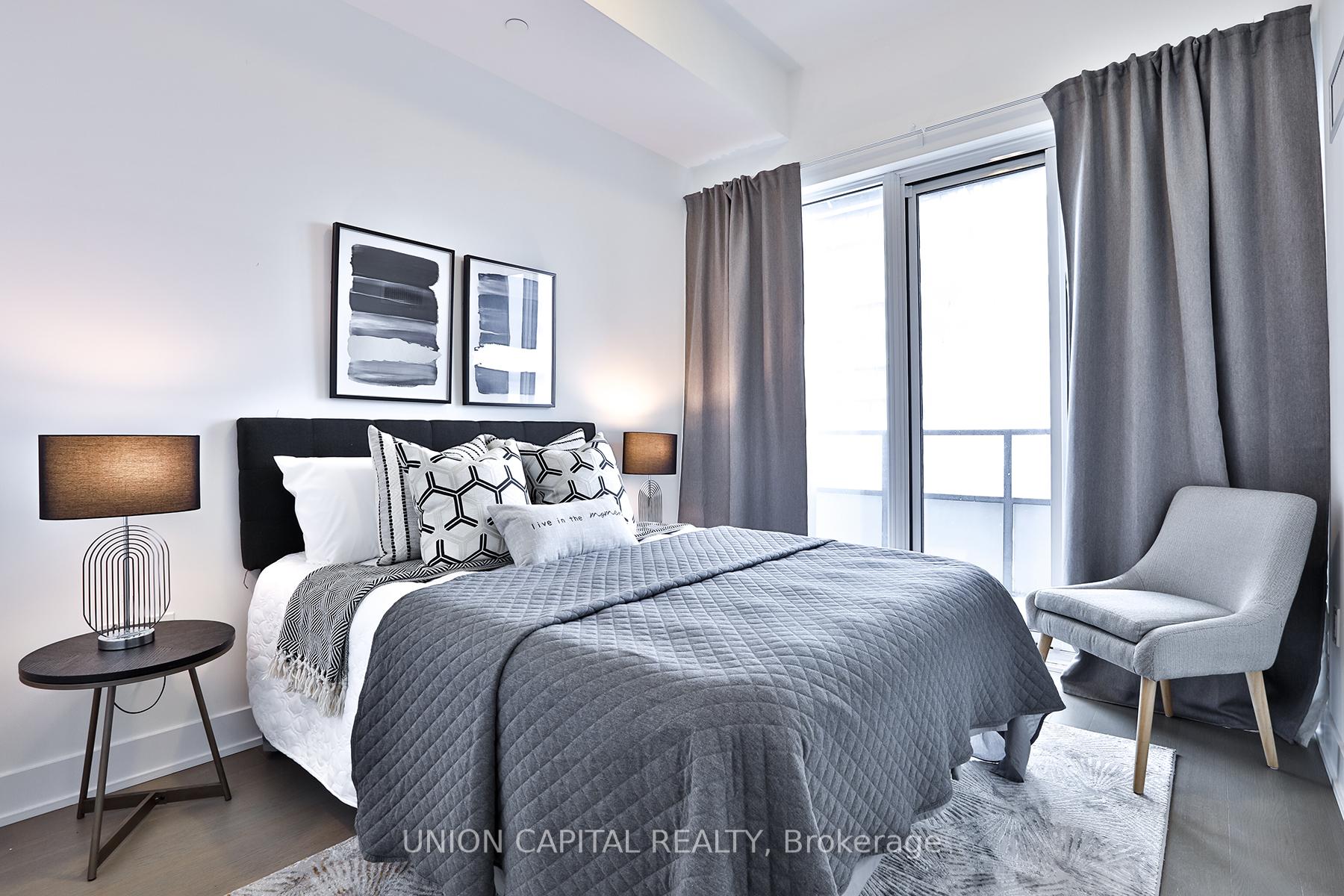 2 Bedrooms Condo at 20 Shore Breeze, Toronto For sale