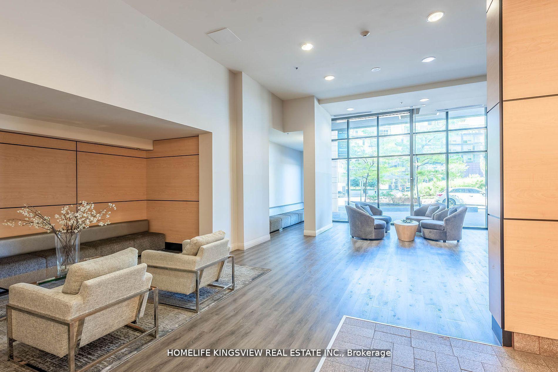 3 Bedrooms Condo at 2910 Highway 7,  Vaughan For sale