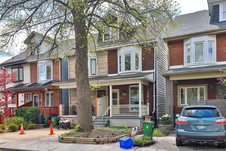 130 Hampton Avenue