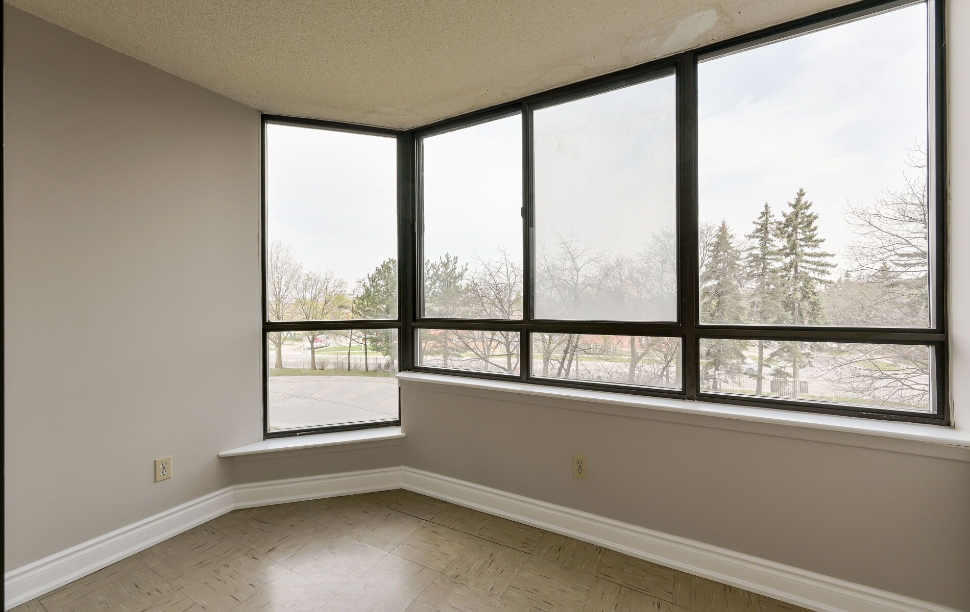 25 Bamburgh Circle 339