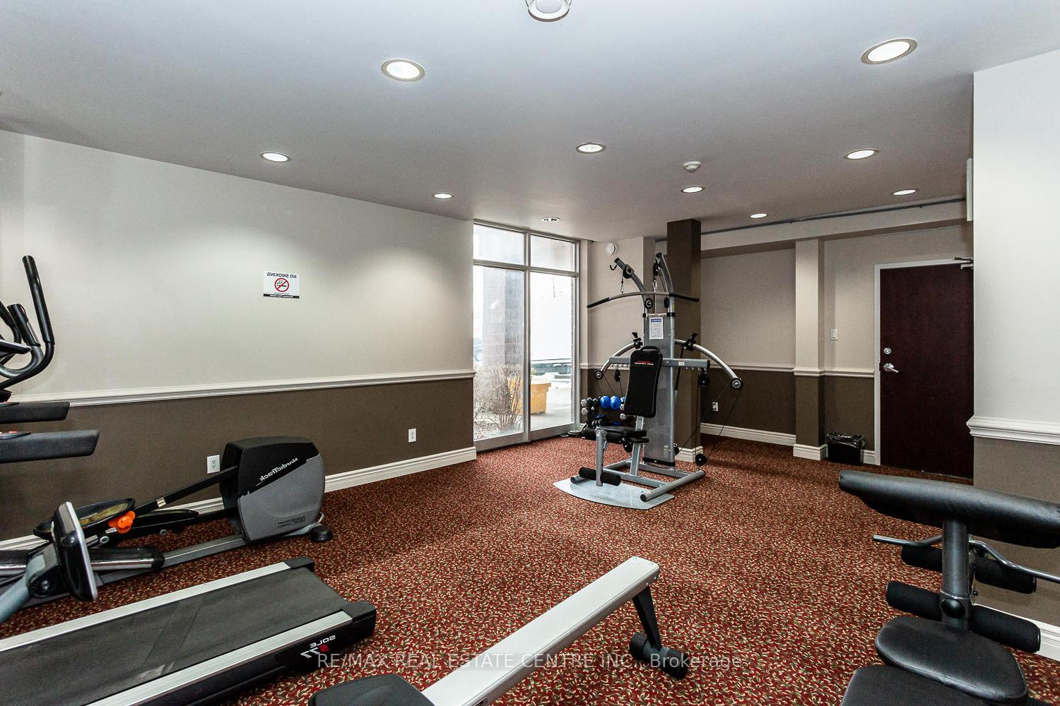 3 Bedrooms Condo at 7405 Goreway, Mississauga For sale