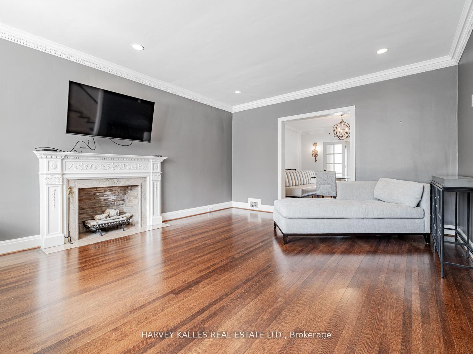 2 Silverwood Avenue