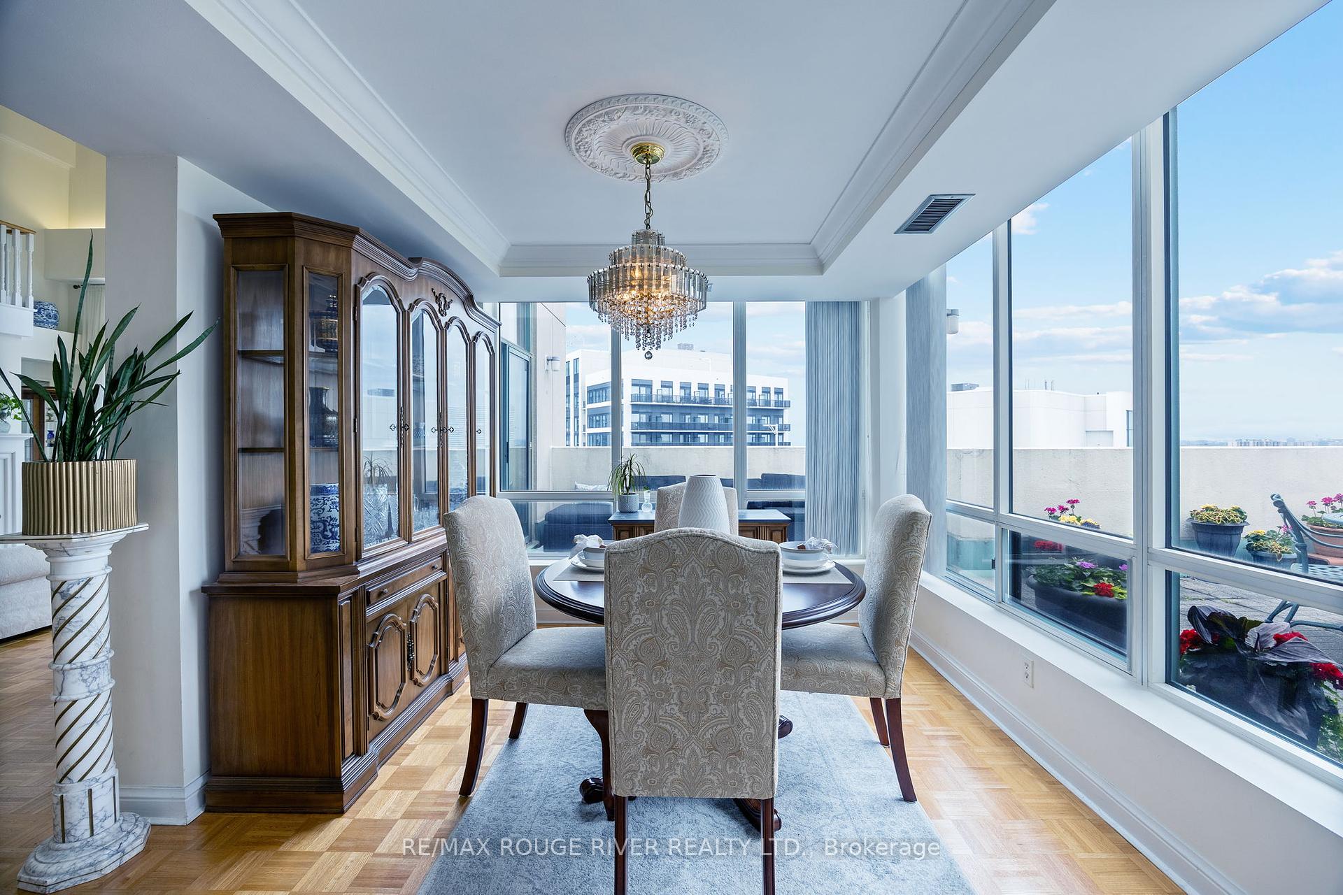 3 Bedrooms Condo at 101 Subway, Toronto For sale