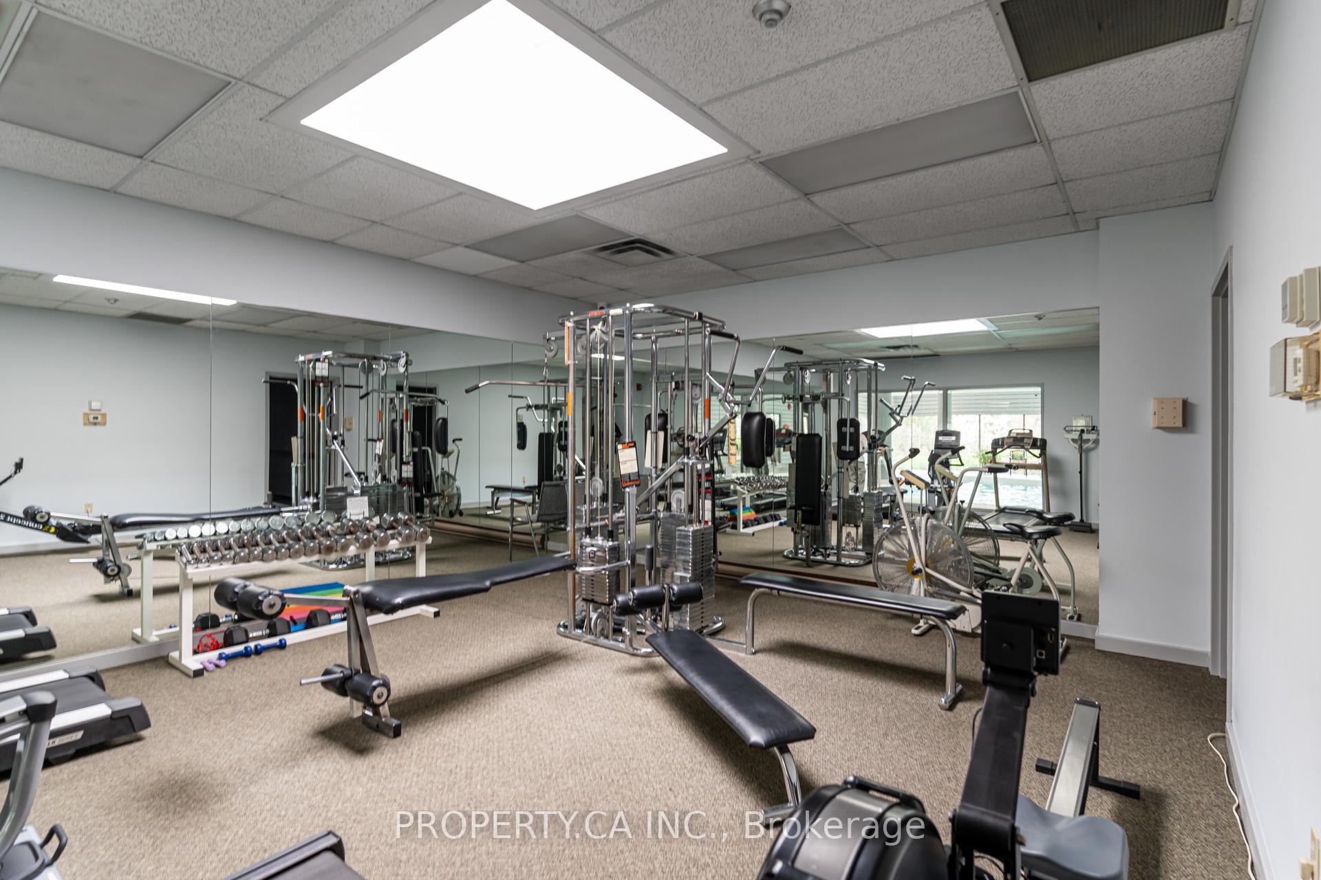 3 Bedrooms Condo at 1700 The Collegeway, Mississauga For sale