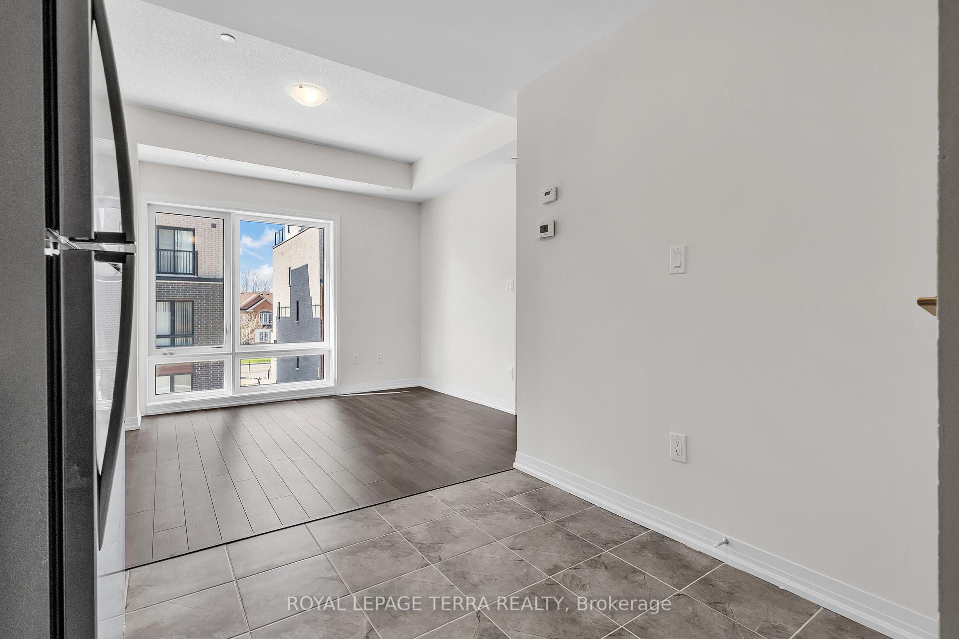 2 Bedrooms Condo at 25 Priya,  Toronto For sale