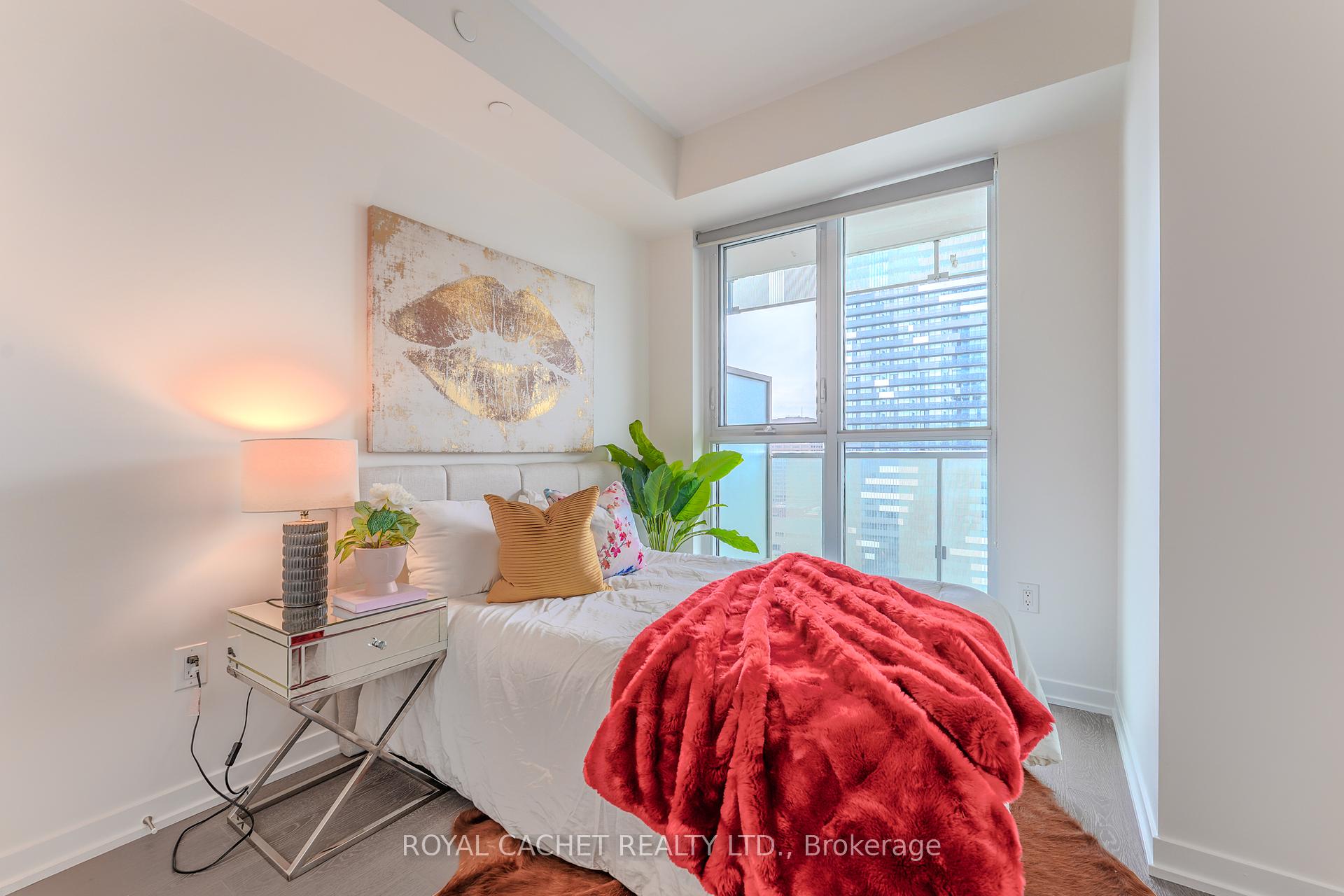 2 Bedrooms Condo at 15 Lower Jarvis, Toronto For sale