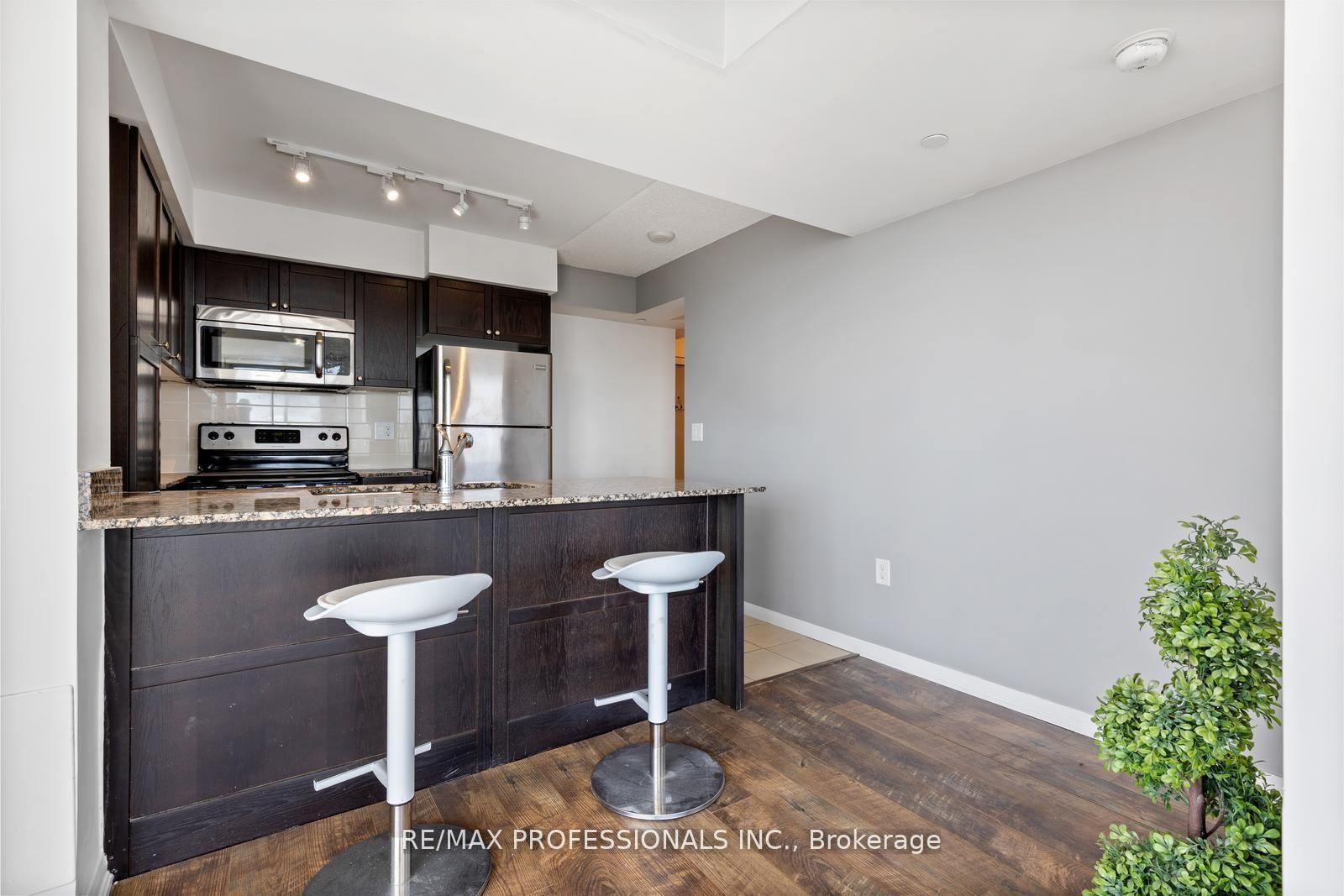 2 Bedrooms Condo at 800 Lawrence,  Toronto For sale