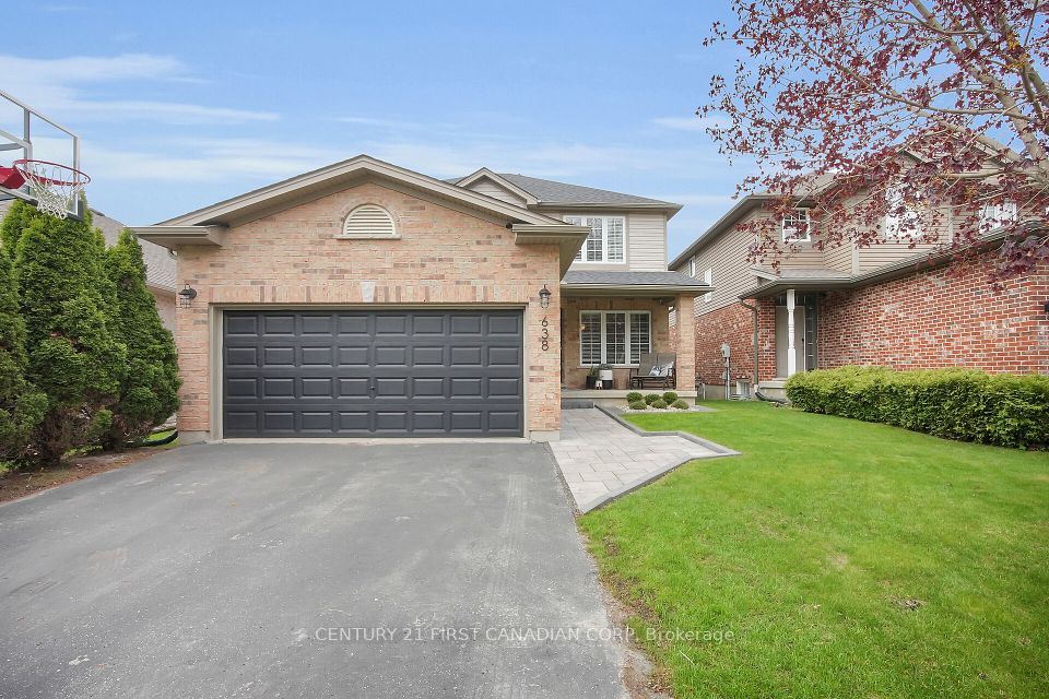 638 Sprucewood