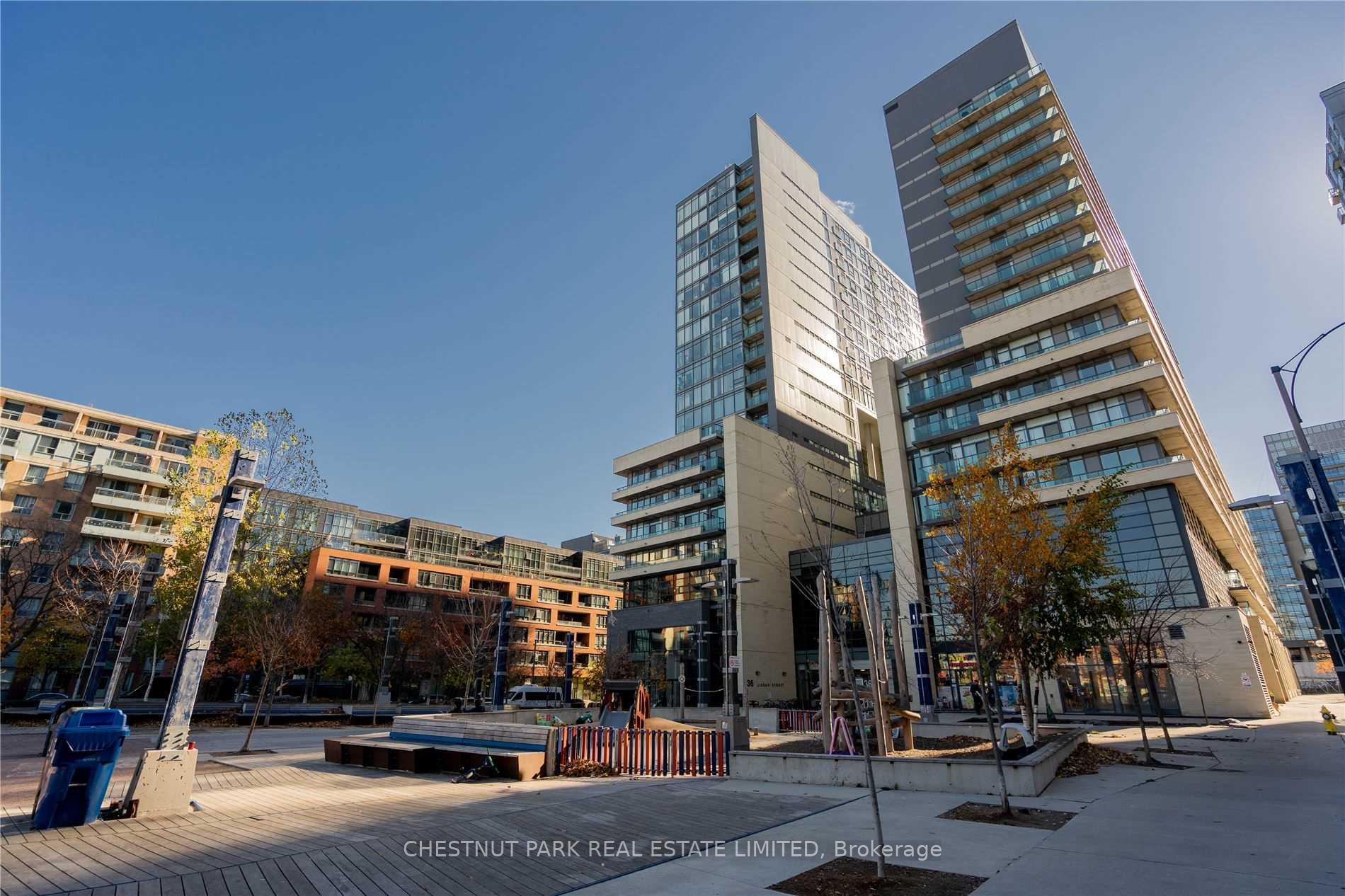 2 Bedrooms Condo at 36 Lisgar, Toronto For sale